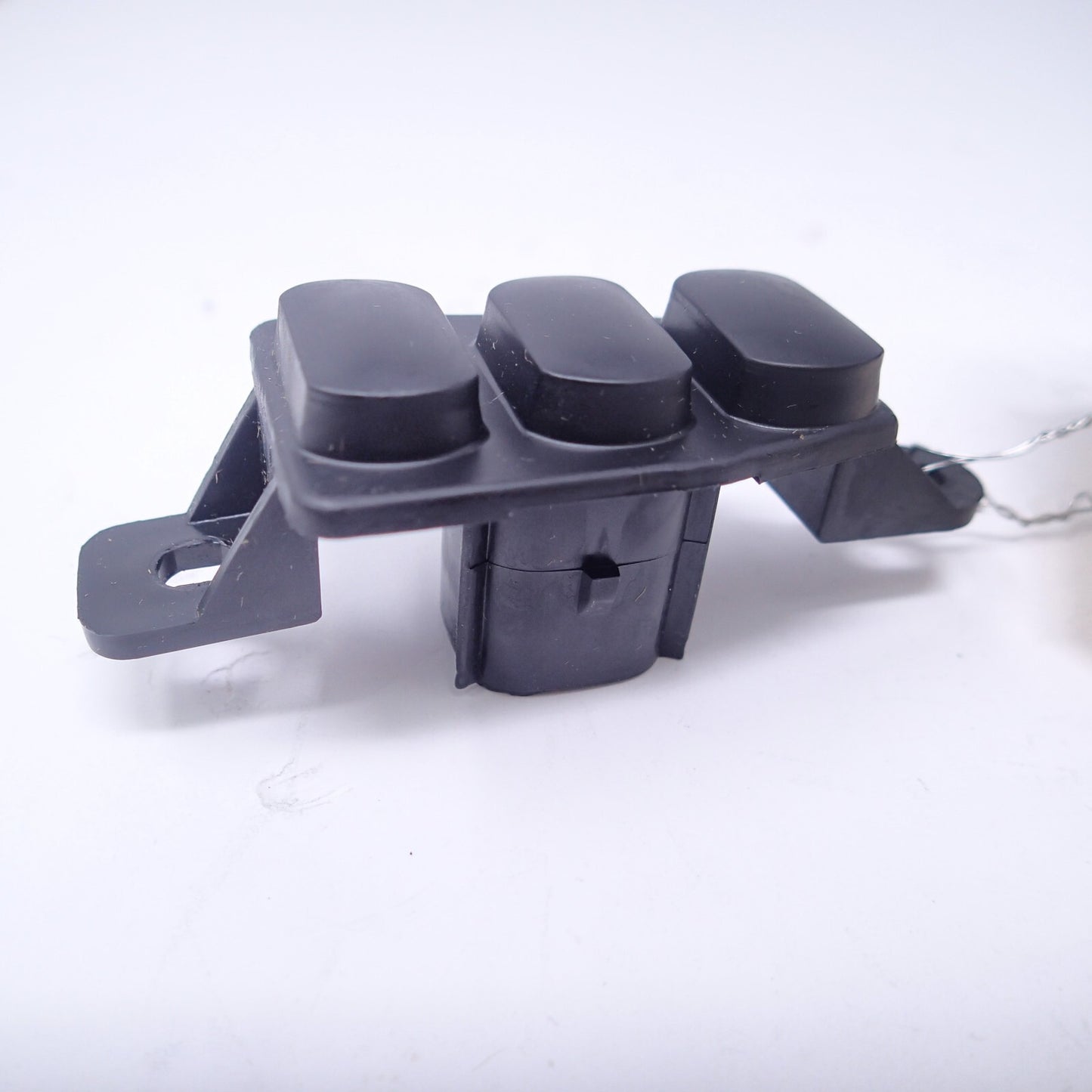 USED Genuine Harley 2014 Up Touring Fairing Button Hole Plug Blank 70900138