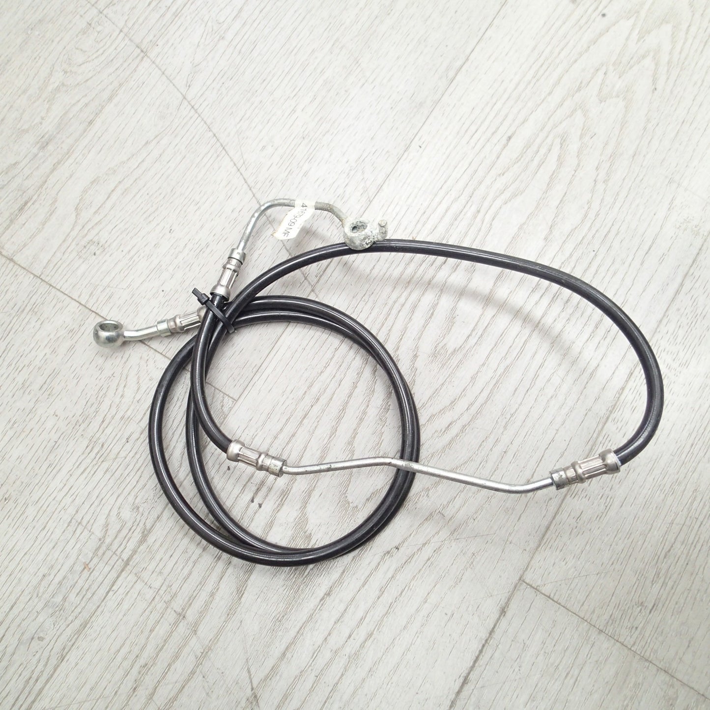 2011 Harley Davidson Road King FLHR Front Brake line ABS 41679-09