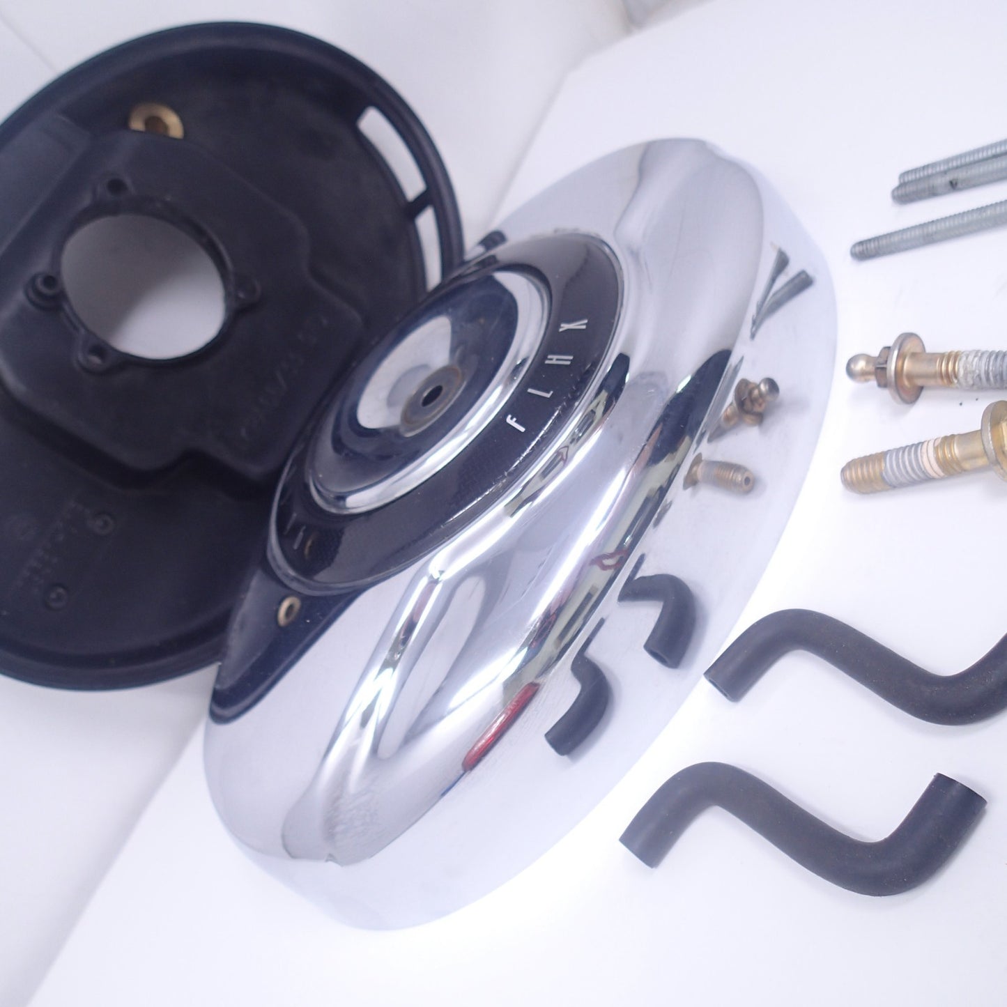 Harley-Davidson Chrome 96 Cubic Inches Air Cleaner Cover FLHX some Hardware