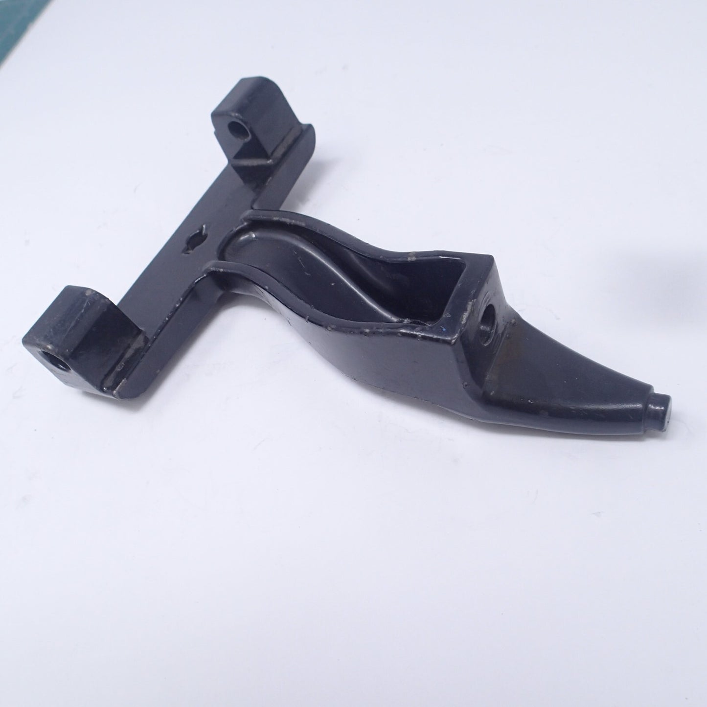 Harley Genuine Softail Passenger Floorboard Mount Bracket Deluxe Heritage Right