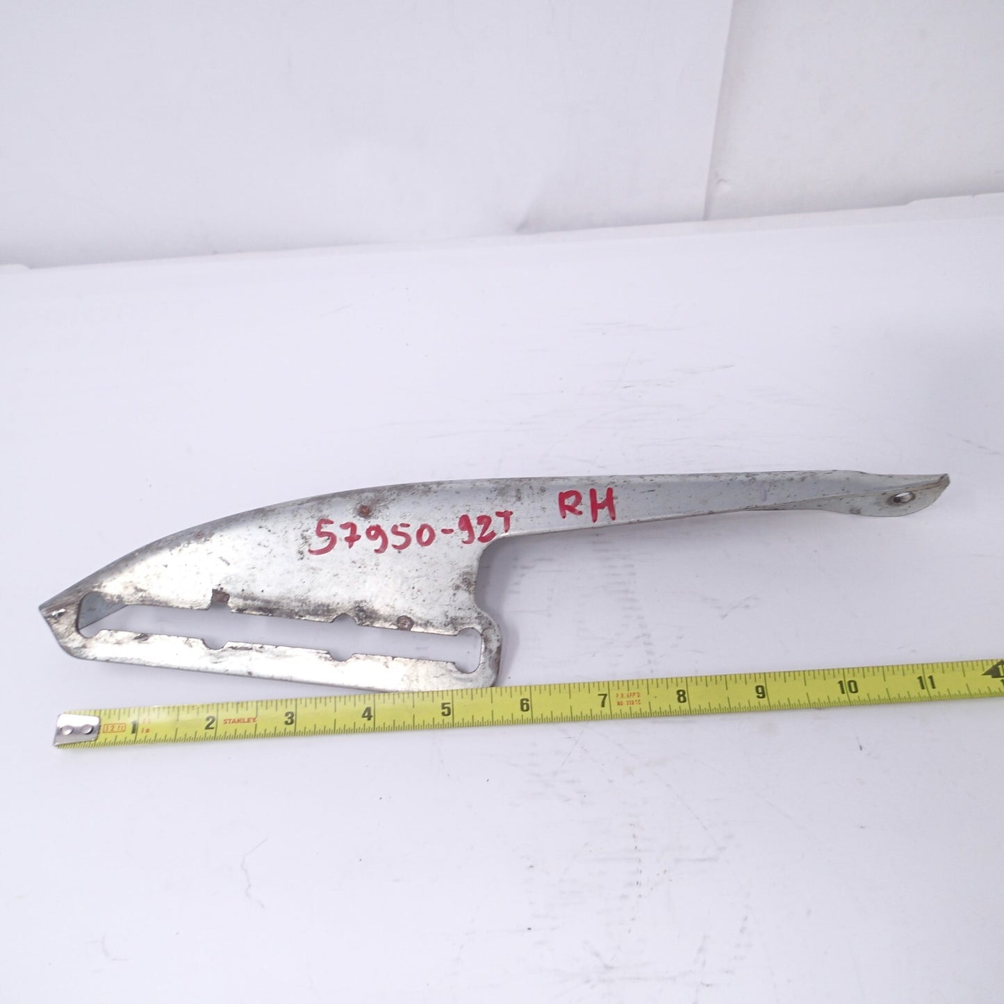 Harley Davidson Windshield Bracket ONE RH side 57950-92T SHOVELHEAD WIDEGLIDE