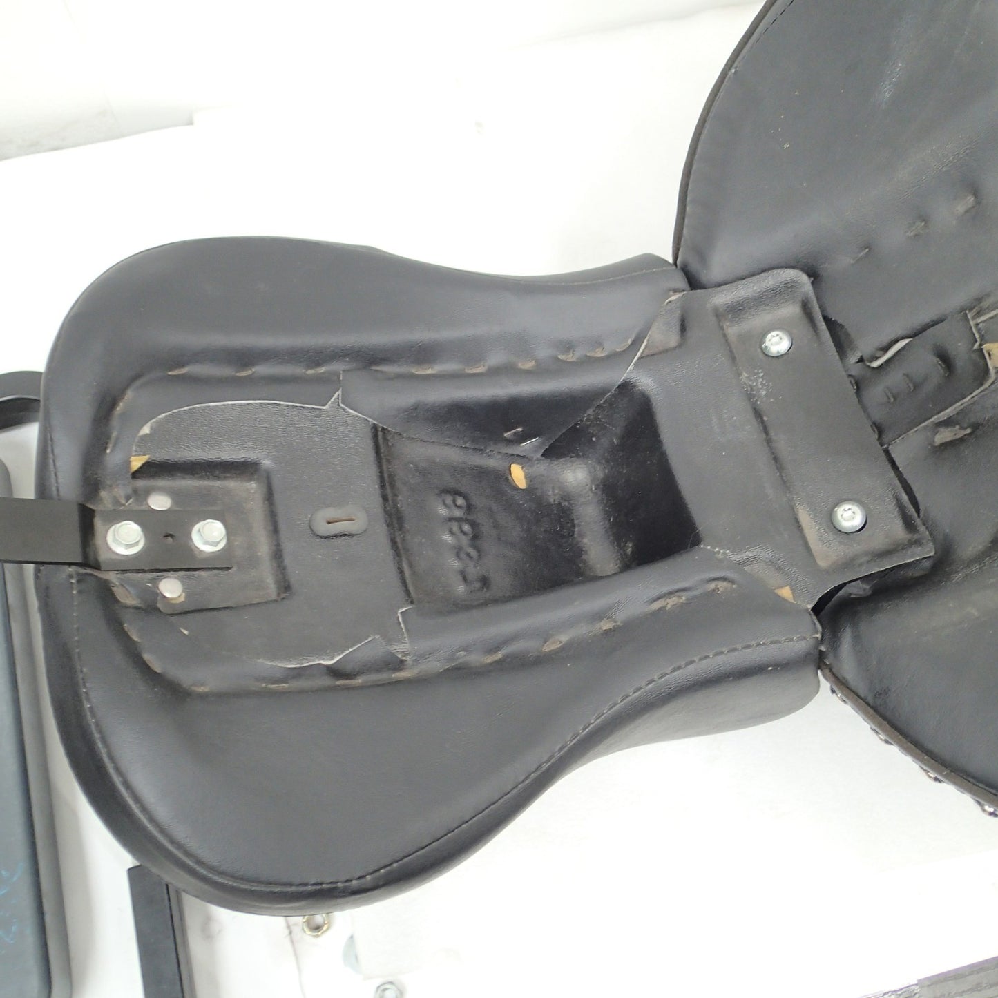 Genuine Harley 2000-2006 Heritage Softail Seat 52506-00 52507-00/52506-00