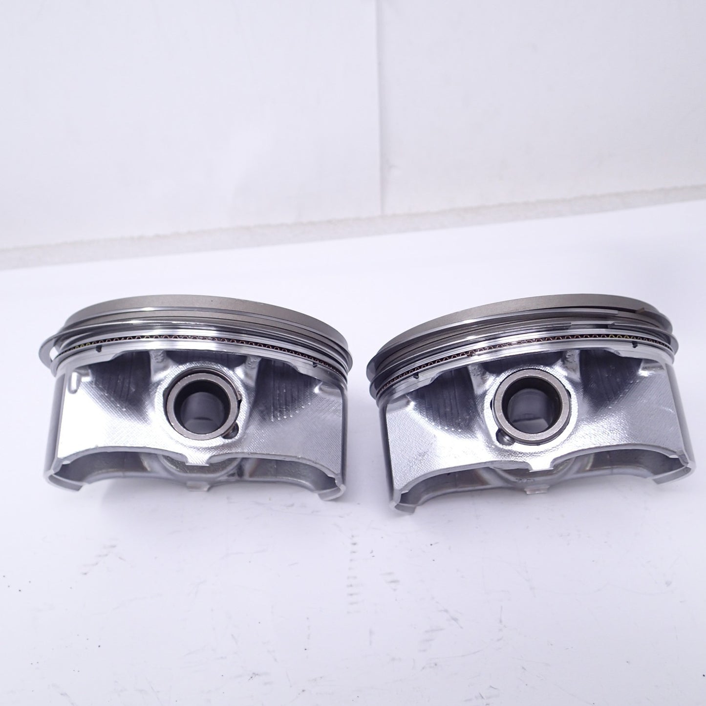 OEM Harley-Davidson 107" Milwaukee 8 Take-Off Piston Set 21900037