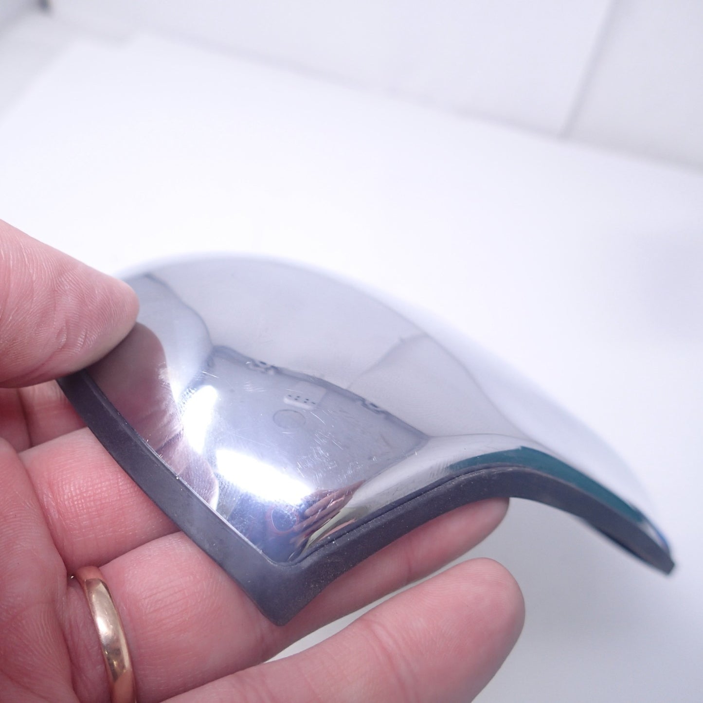 HARLEY DAVIDSON 107 MILWAUKEE EIGHT AIR CLEANER Chrome black emblem OEM