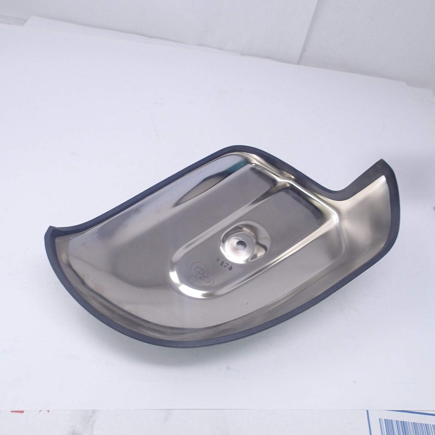 HARLEY DAVIDSON 107 MILWAUKEE EIGHT AIR CLEANER Chrome black emblem OEM