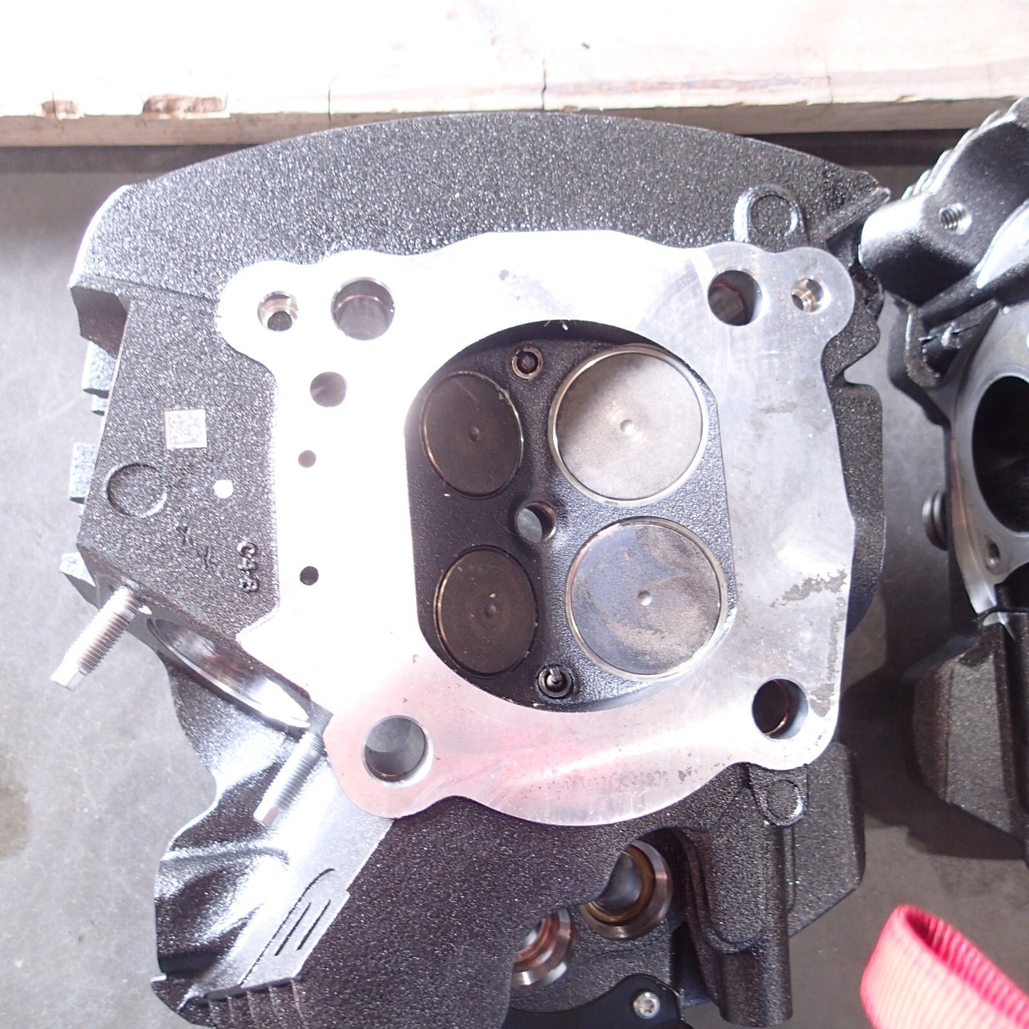 16500747 / Harley M8 2017-2024 CVO Water Cooled  Screamin Eagle Heads 107 /114