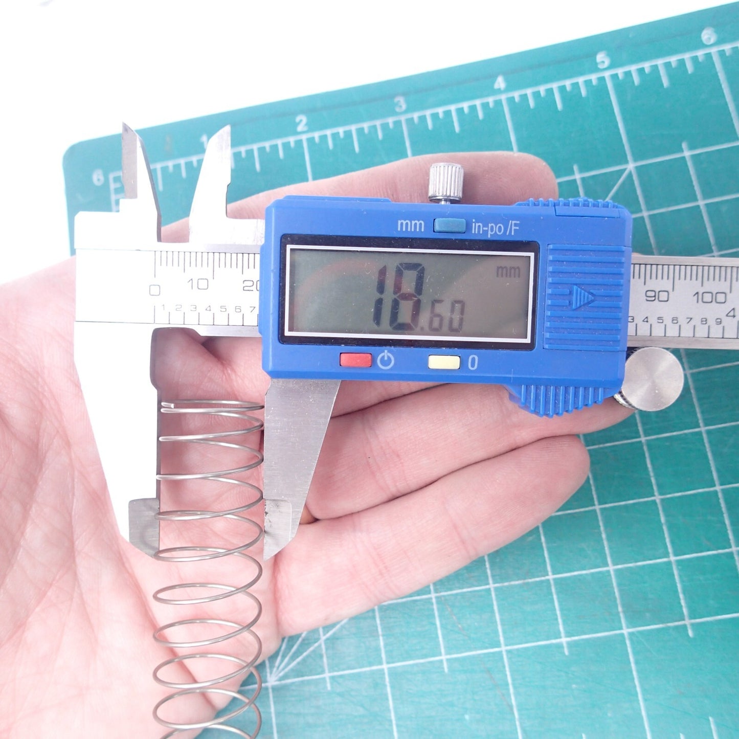 Harley Carburetor Coil Spring 27162-89 (1pcs)