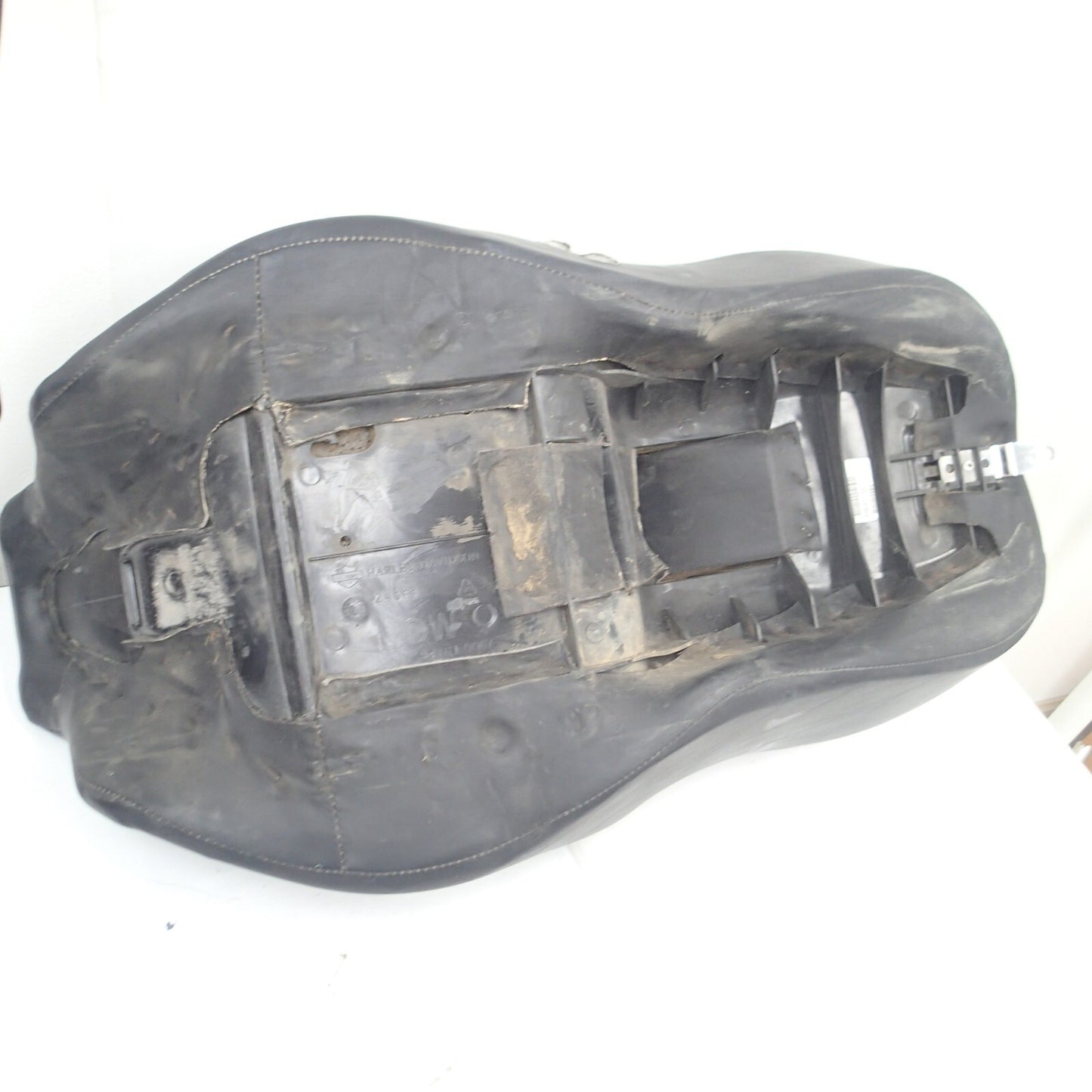 Harley Davidson OEM 2012 Ultra/Electra Seat P/N P52164-10 FLHT FLHR FLHX FLTRX