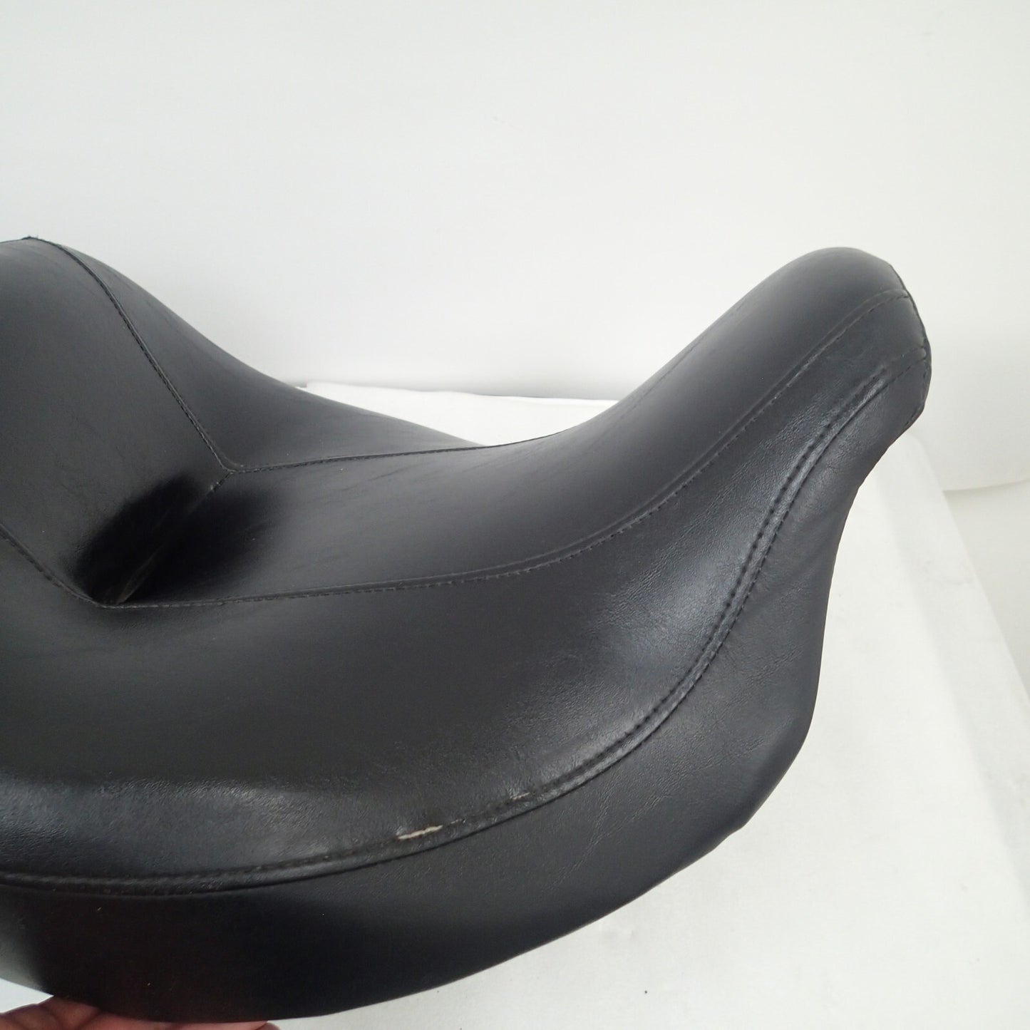 Harley Davidson OEM 2012 Ultra/Electra Seat P/N P52164-10 FLHT FLHR FLHX FLTRX