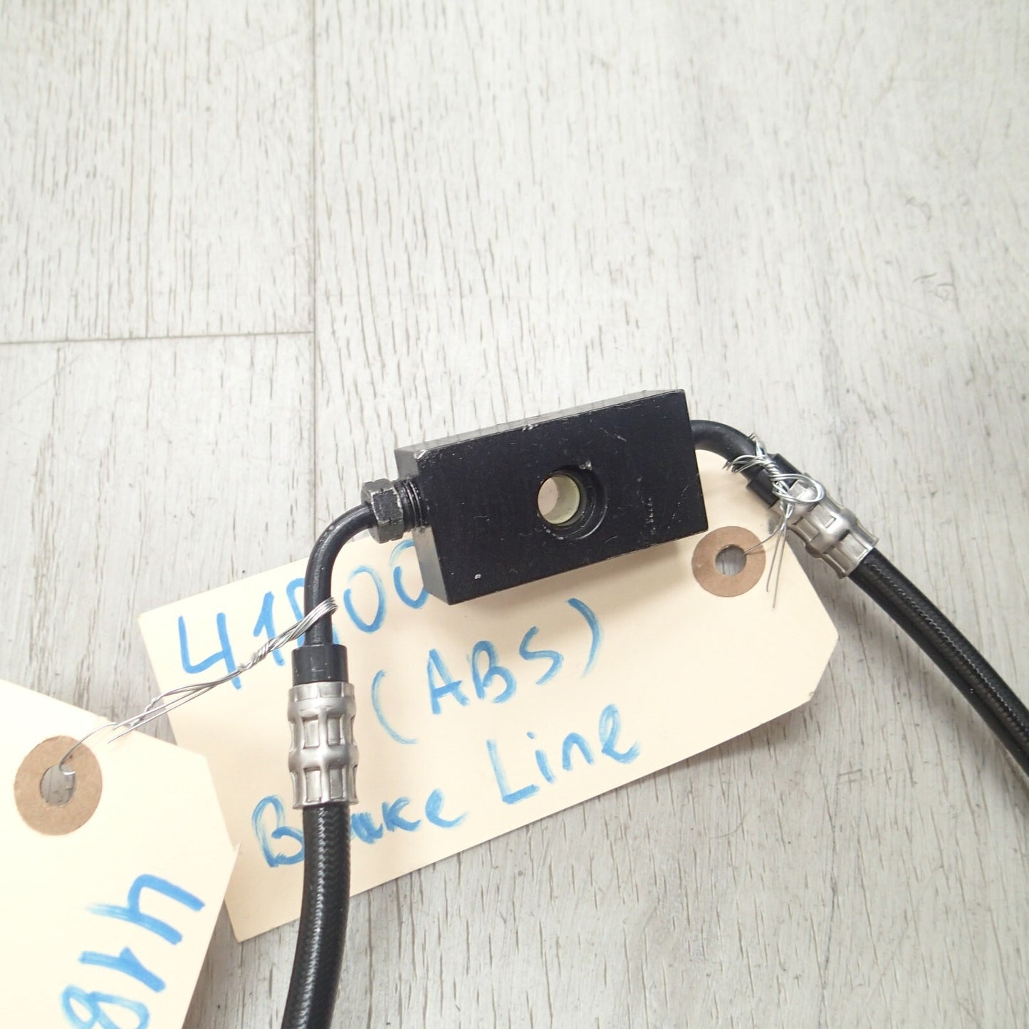 41800594 /41800742 Harley-Davidson OEM 18-23 Softail Front Brake Line