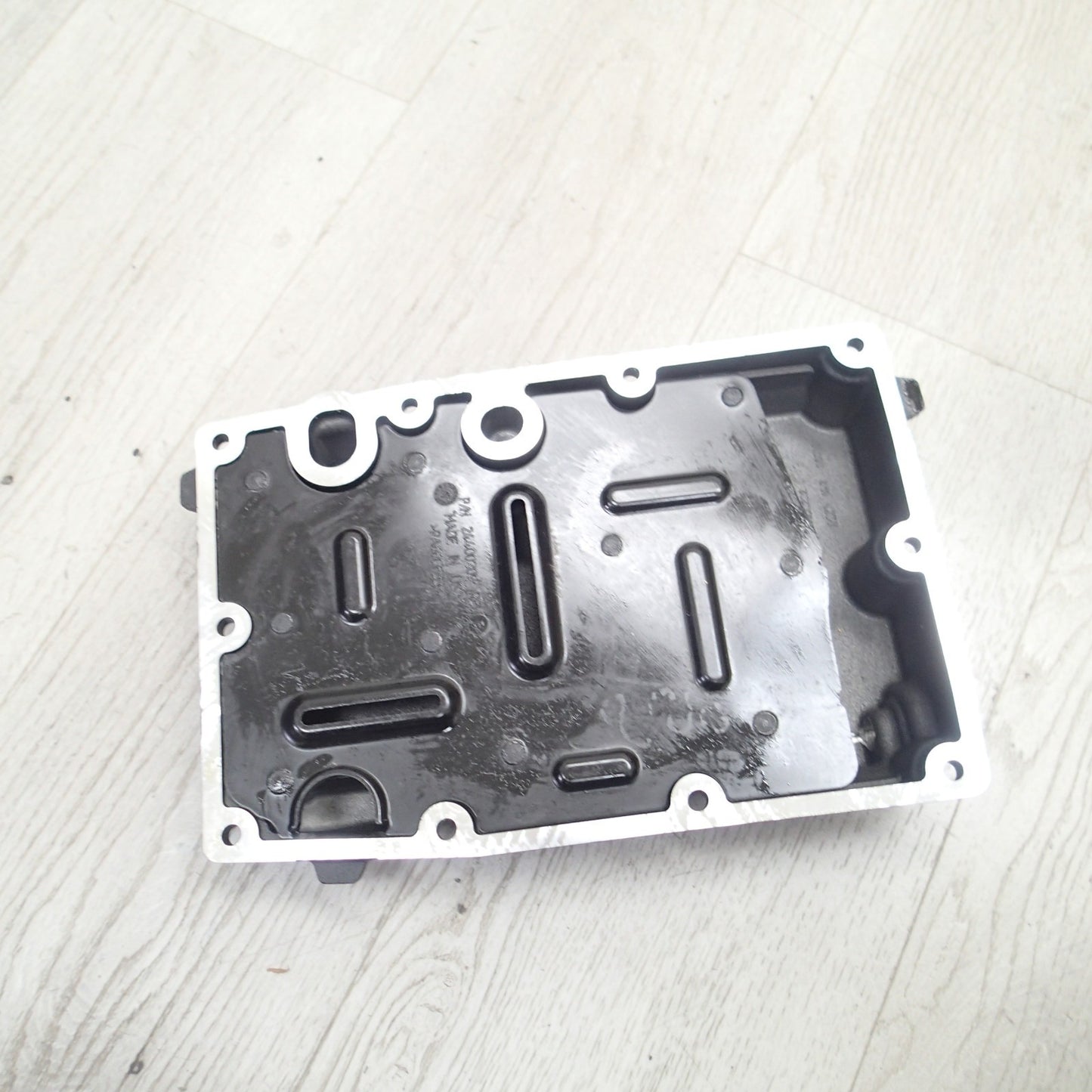 Harley Davidson OEM M8 Milwaukee 8 Softail Transmission Oil Pan 24400202 DAMAGE