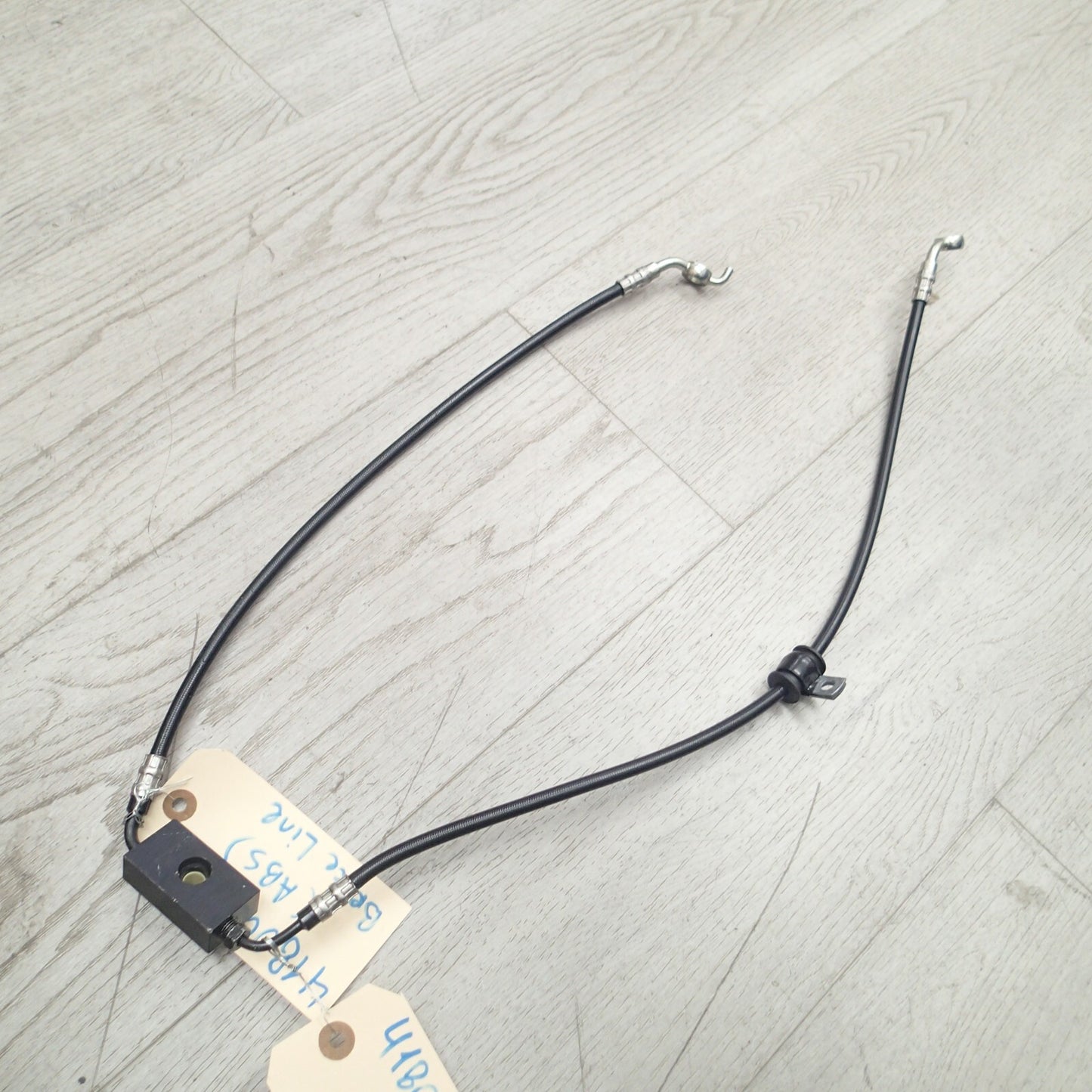 41800594 /41800742 Harley-Davidson OEM 18-23 Softail Front Brake Line