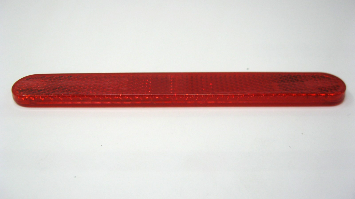 Harley-Davidson OEM 07 & Later Oblong Red Reflector (USED) 69490-07