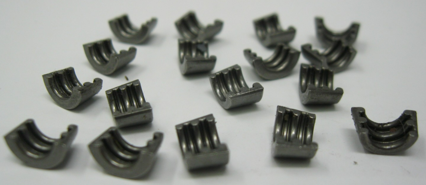 Harley-Davidson OEM M8 Valve Stem Keeper Set (16 + 1 Extra) 18100060