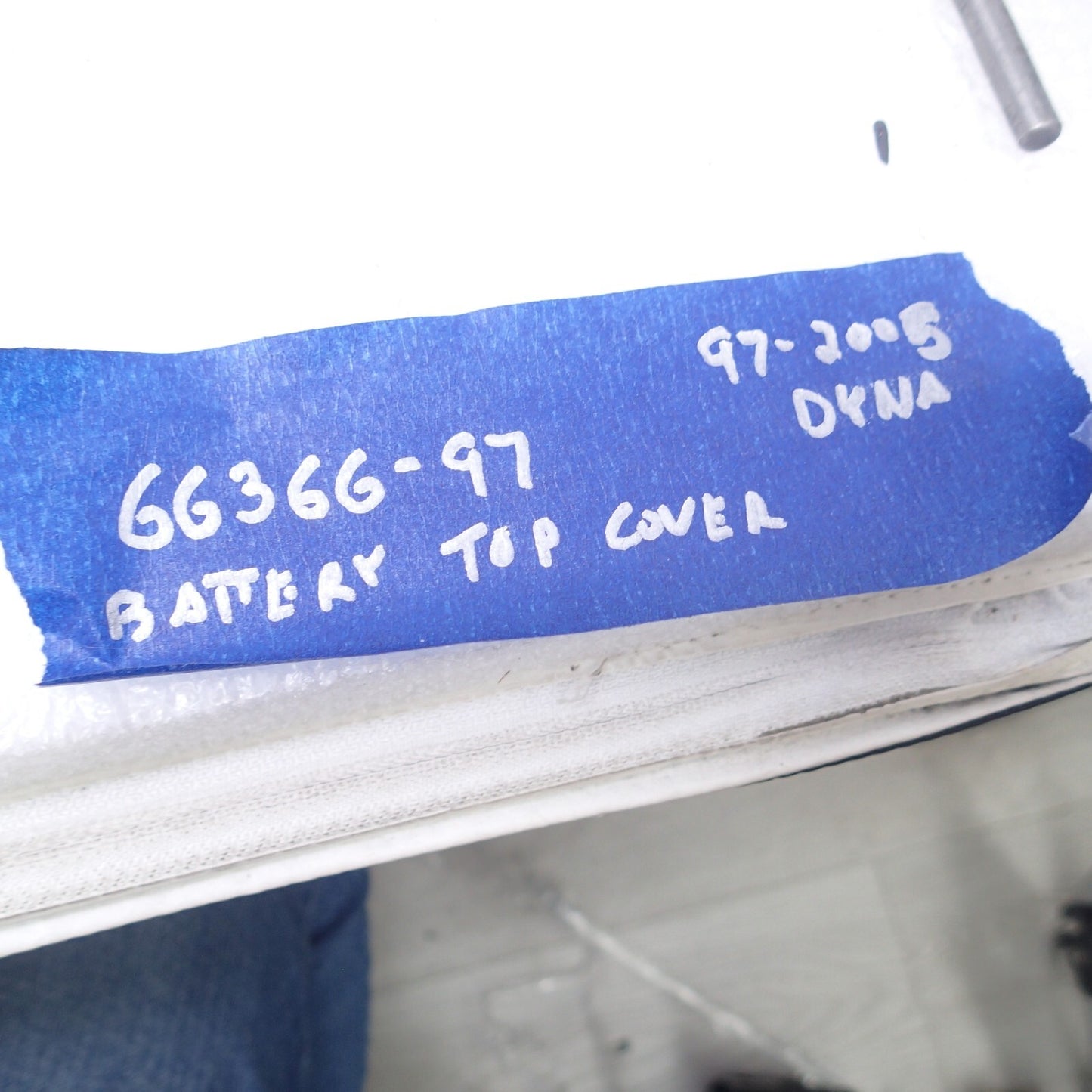 Fits Harley-Davidson Battery Top Cover Black  66366-97 Battery Box Top Cover Lid