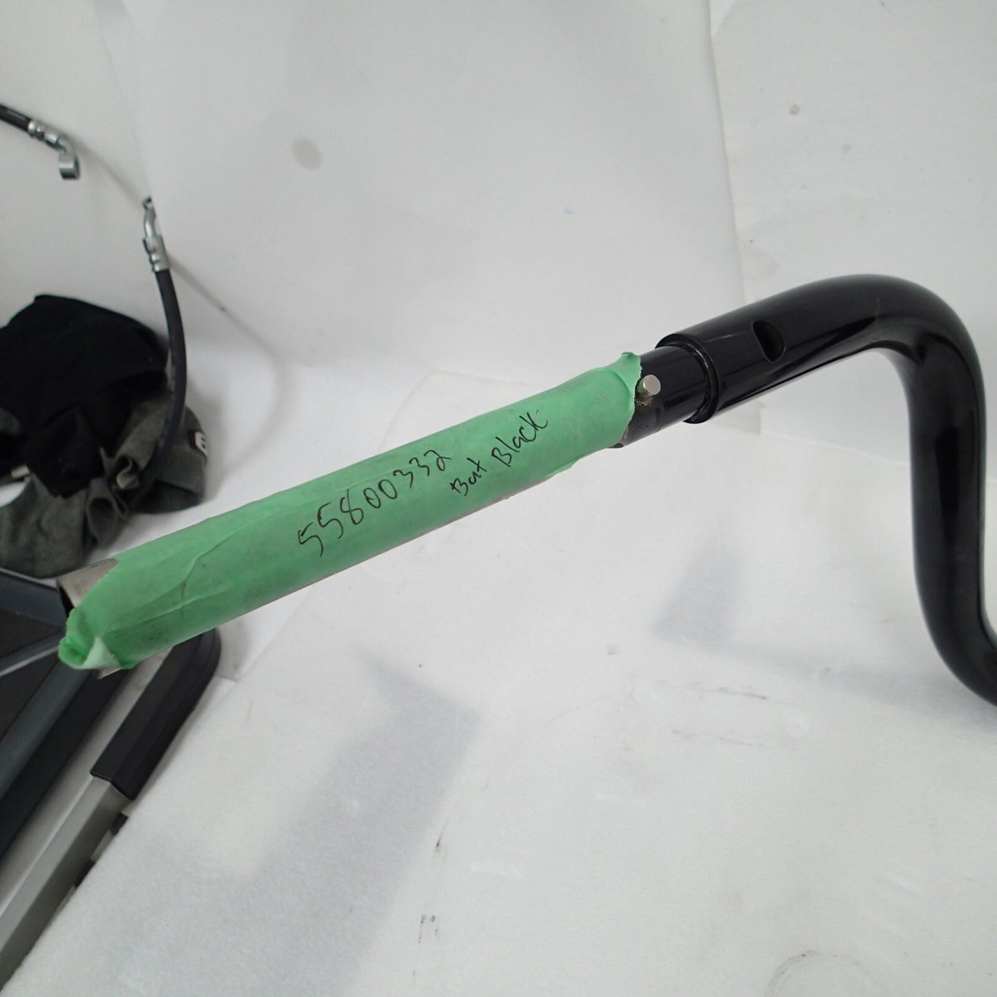 2015-2023 HARLEY-DAVIDSON GLOSS BLACK HANDLE BARS STOCK OEM (55800332)