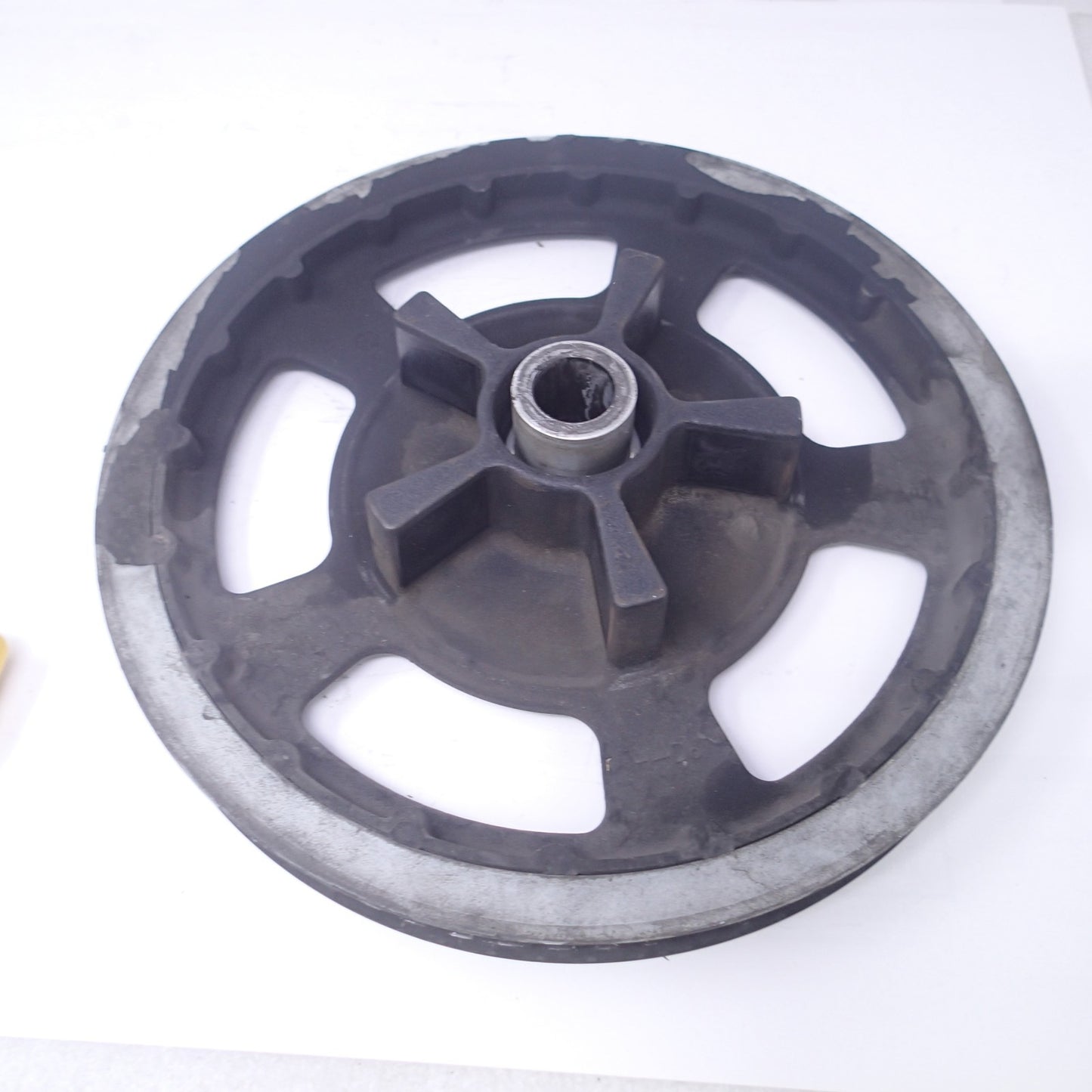 09-23 Harley 37781-09 Rear 68T Drive Belt Pulley 68 Tooth Sprocket  Cush drive