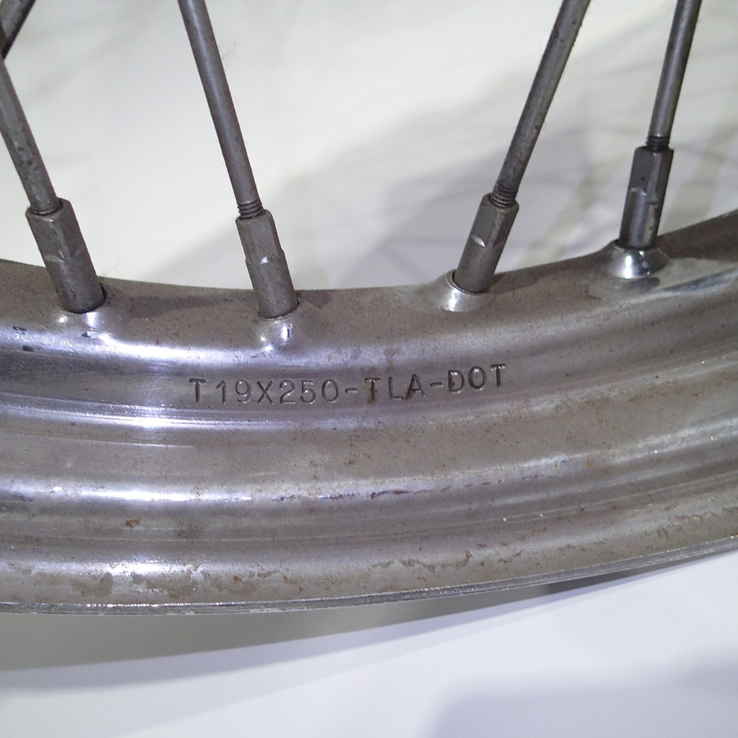 Harley 19 x 2.5" 40 Spoke Duel Rotor Rim 43001-79 Mounted on Unknown Hub