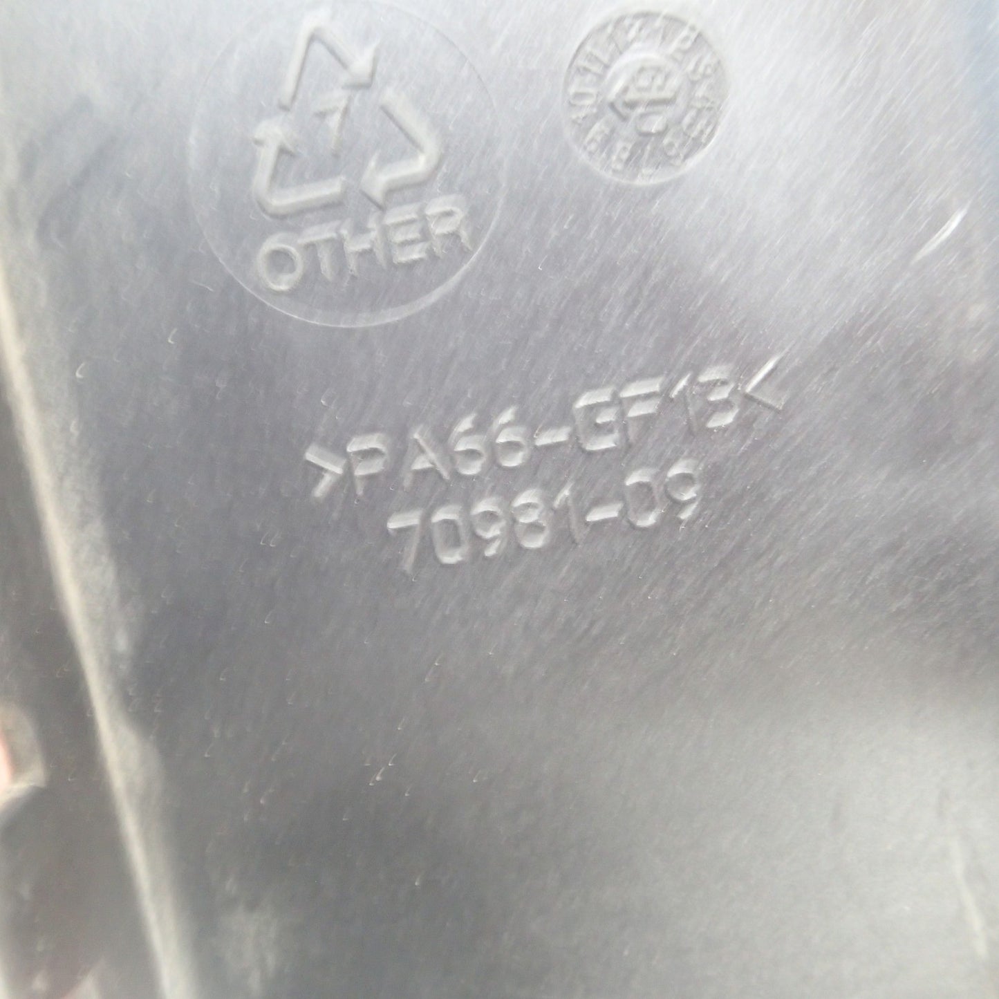 2013 Harley Davidson Electra Glide Harness Plastic Cover 70981-09