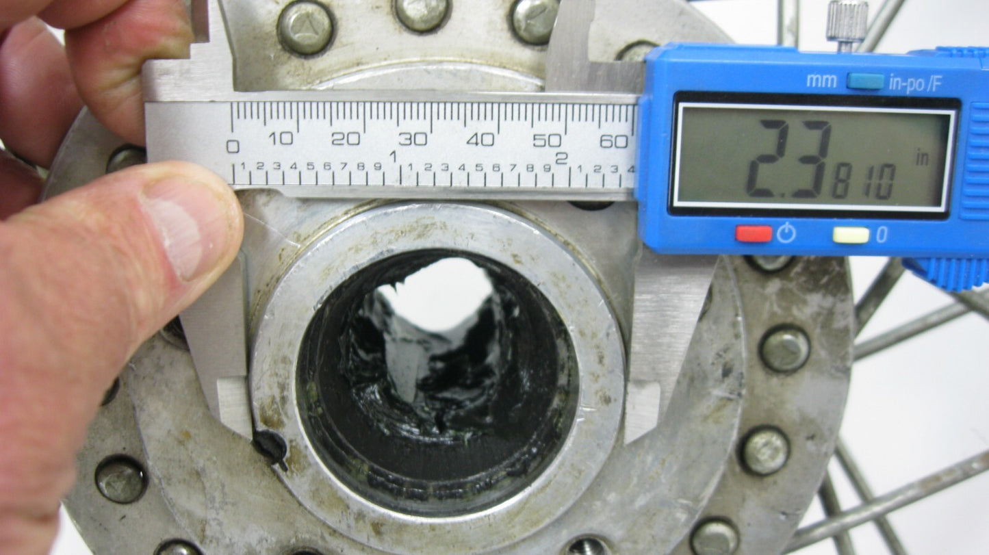 Harley 19 x 2.5" 40 Spoke Duel Rotor Rim 43001-79 Mounted on Unknown Hub