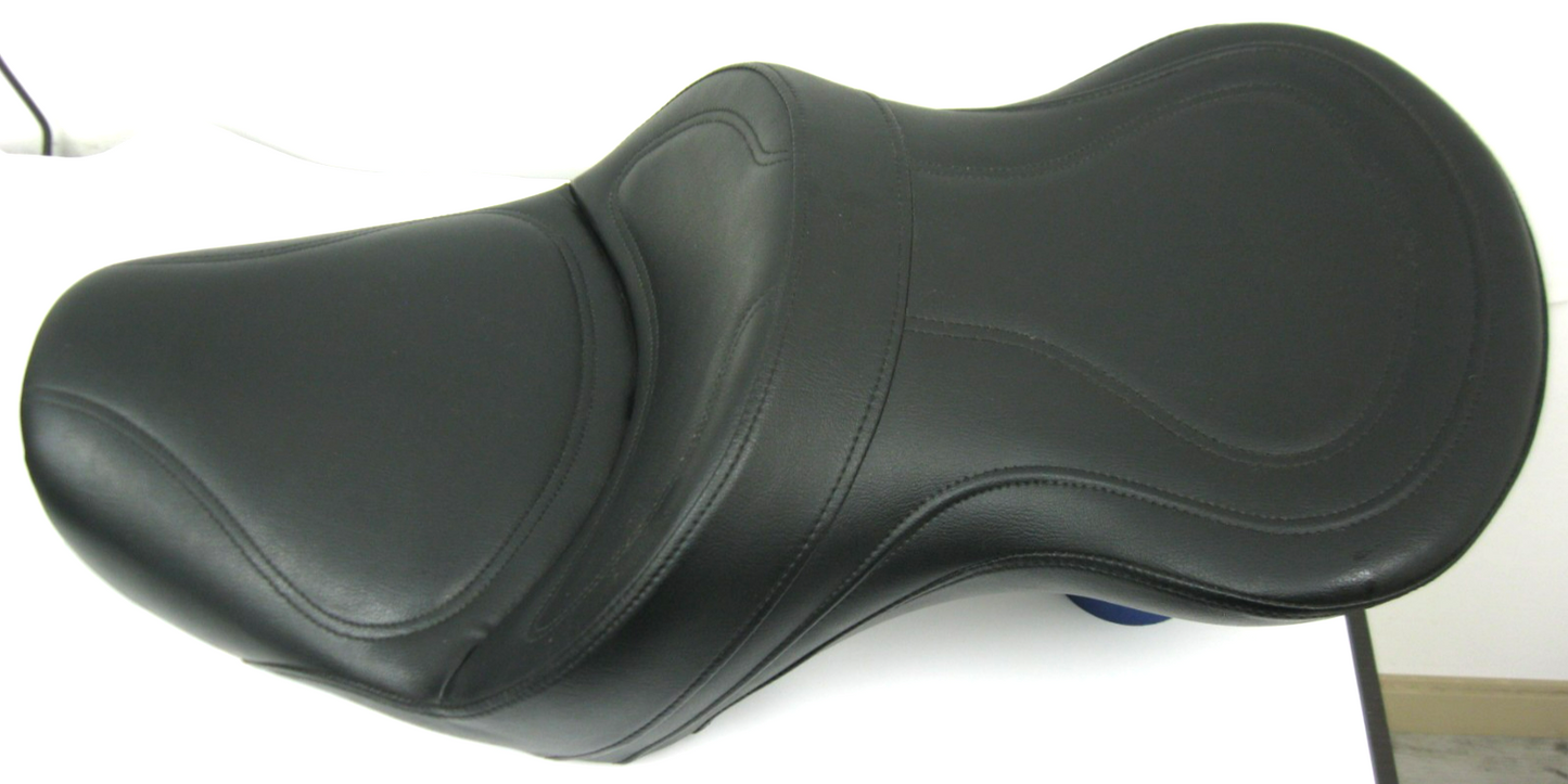SADDLEMEN Explorer 2-Up Seat for 04-05 Harley FXD 804-04-0291