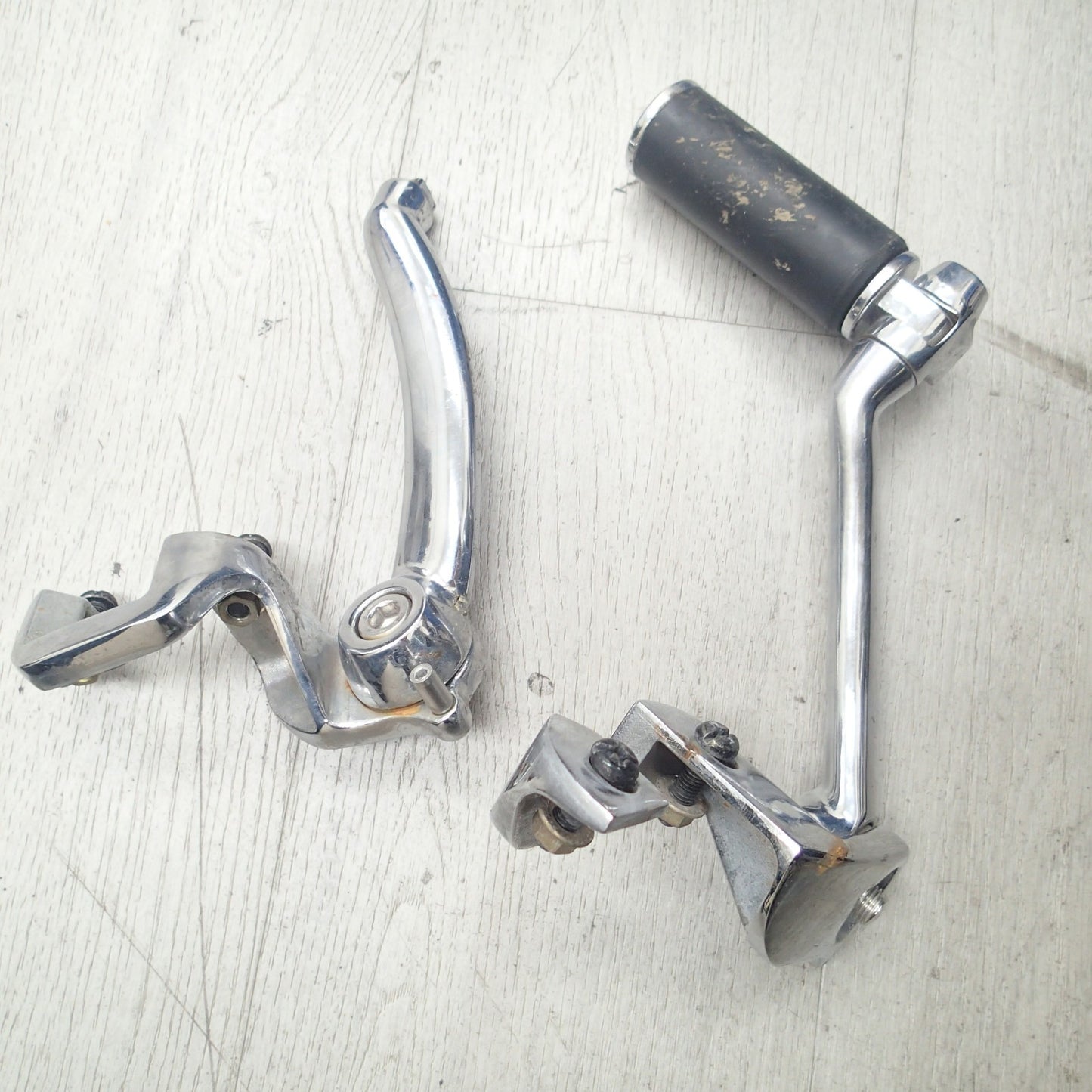 USED Harley Davidson Softail Fat Boy CUSTOME? Passenger Foot Pegs Peg ?