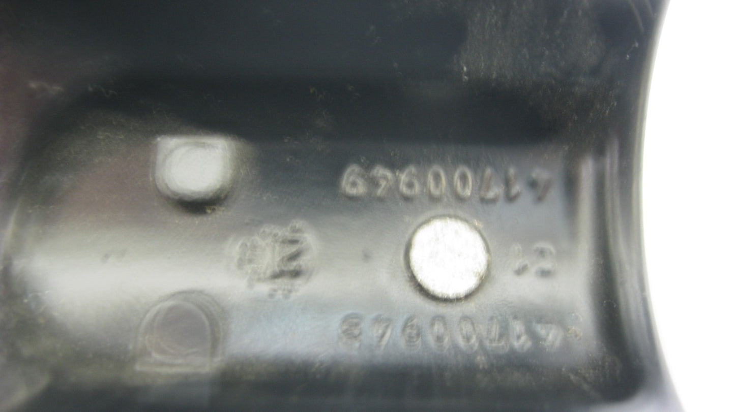 Harley-Davidson OEM 21-24 FLTR Master Cylinder Clamp (Broken Pin)  41700948