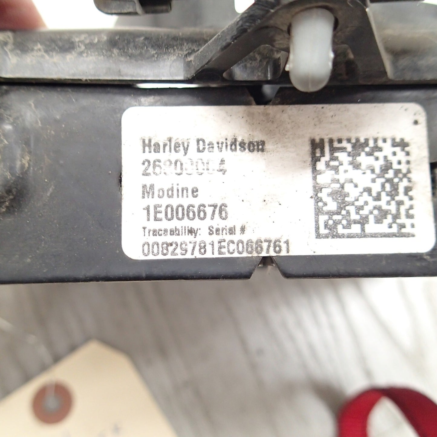 Harley-Davidson 2014 Electra Glide Left Radiator & Fan 26800006 / 26800007A