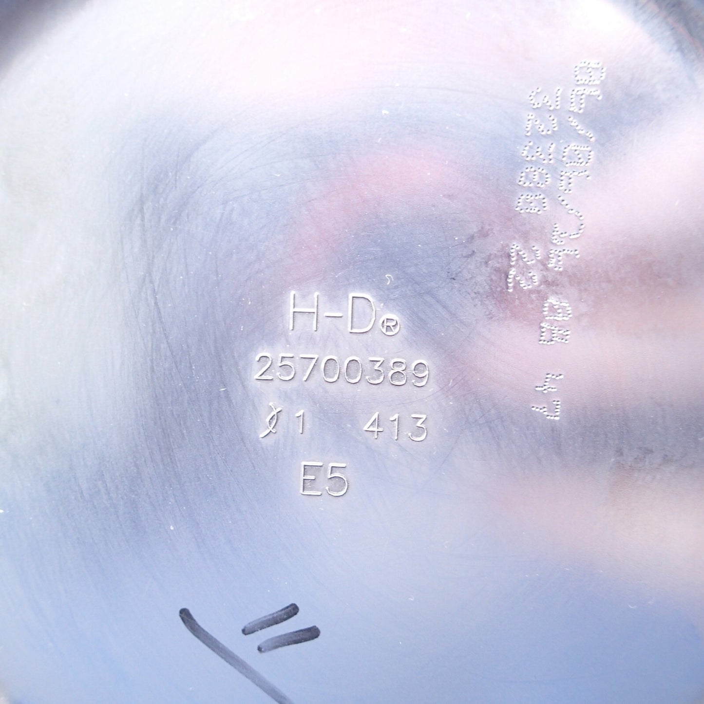 Harley-Davidson  2017-2023 TOURING M8 Twin Cam Derby Cover 25700389 used