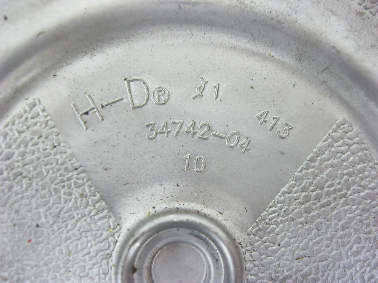 Harley-Davidson OEM 04-22 XL Polished Derby Cover (Casting# 34742-04) 34992-04