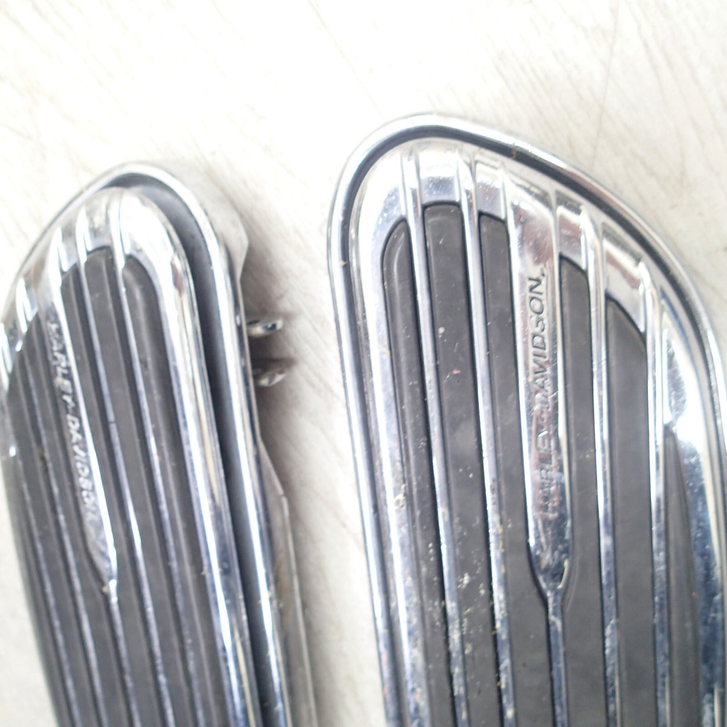 Harley-Davidson 2012 Electra Glide CVO Front Driver Footboards Rumble 51498-09A