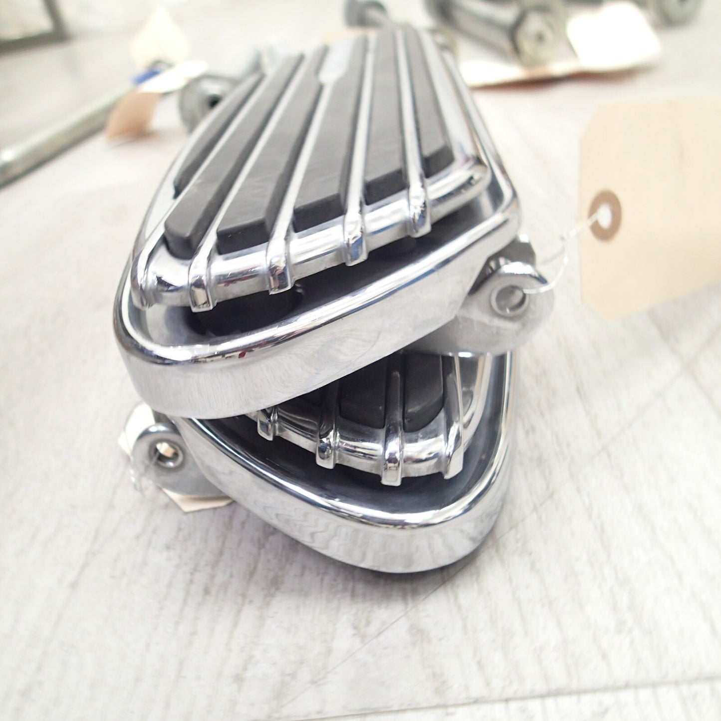 Harley-Davidson 2012 Electra Glide CVO Front Driver Footboards Rumble 51498-09A