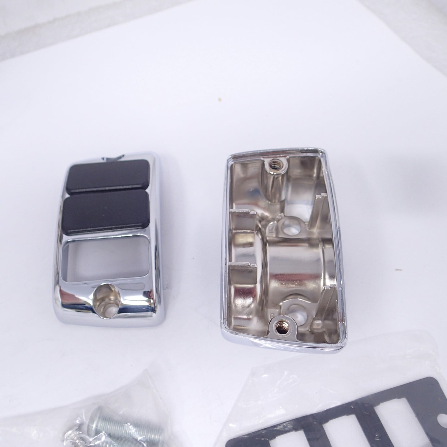 Harley Davidson Auxiliary Accessory Switch Housing Kit - New - 70213-02C