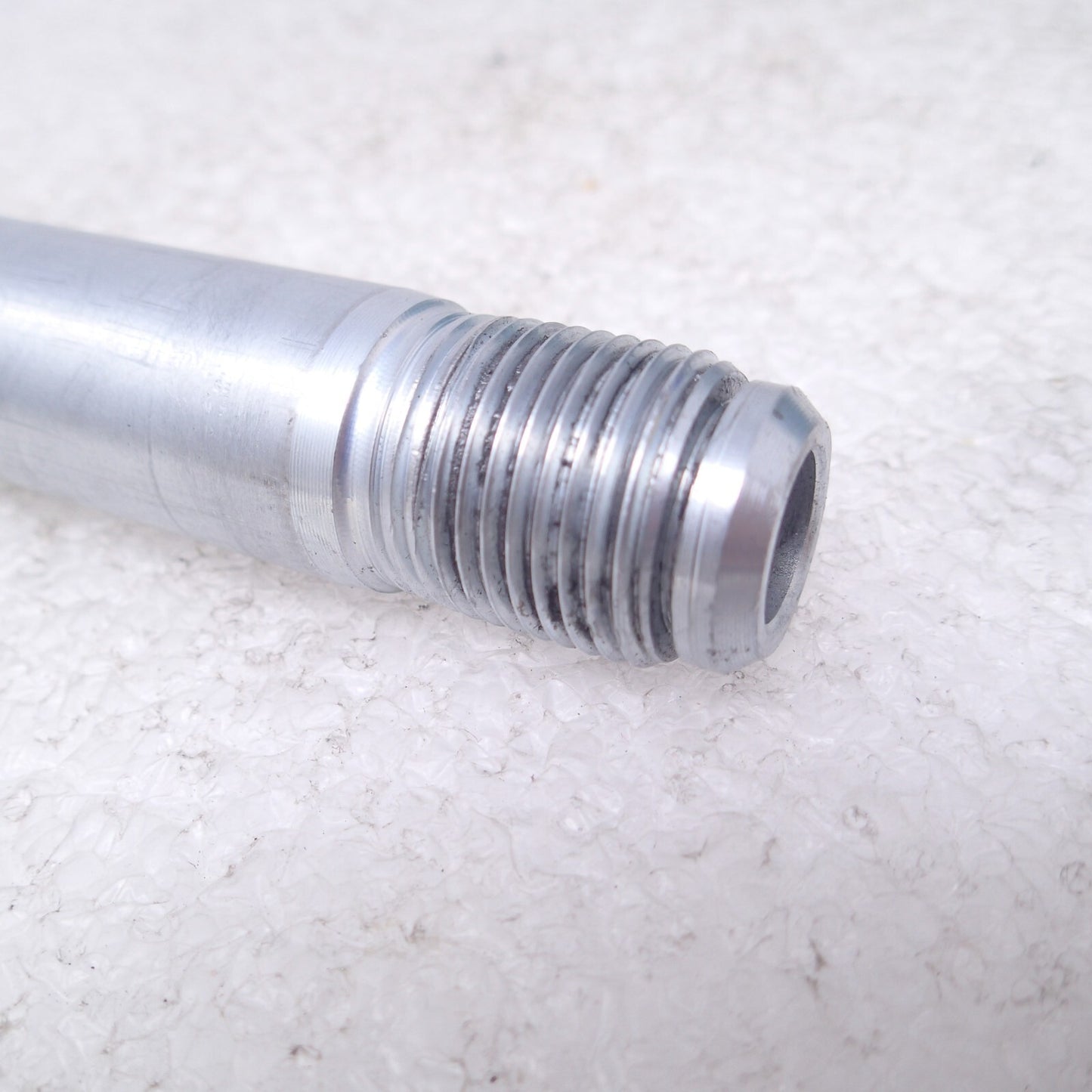 16 Harley Road Glide Touring FLTRXS OEM Rear Wheel Axle Bolt Shaft 43000002