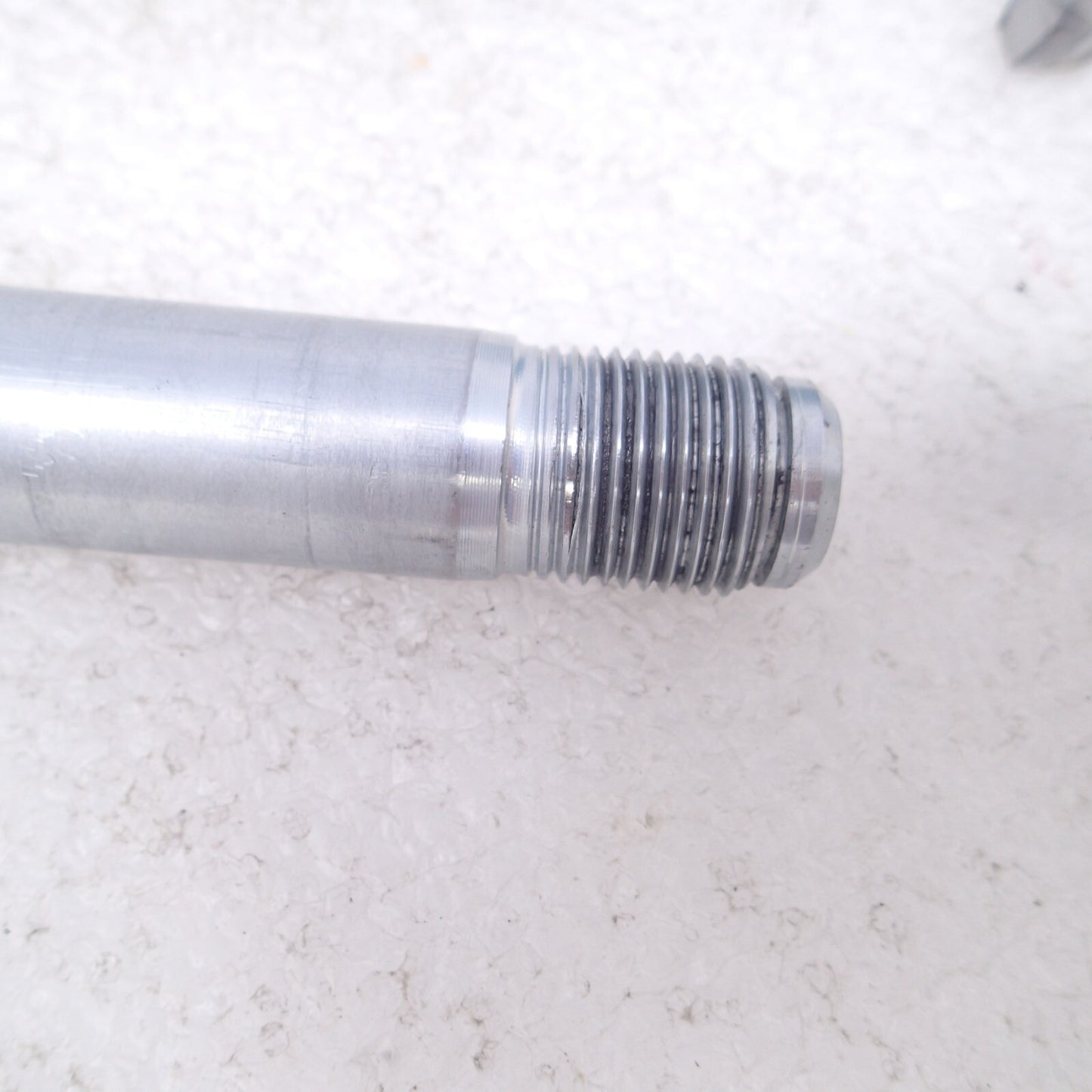 16 Harley Road Glide Touring FLTRXS OEM Rear Wheel Axle Bolt Shaft 43000002