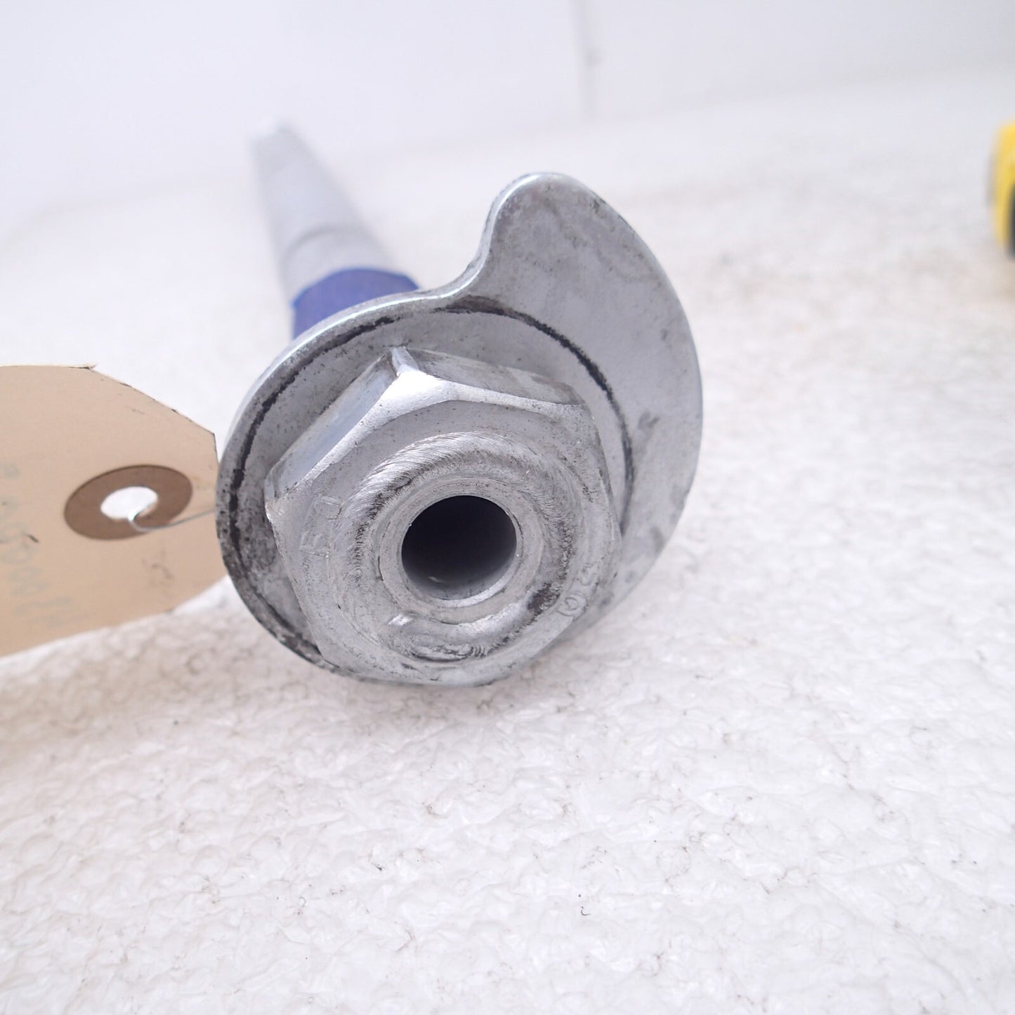 16 Harley Road Glide Touring FLTRXS OEM Rear Wheel Axle Bolt Shaft 43000002