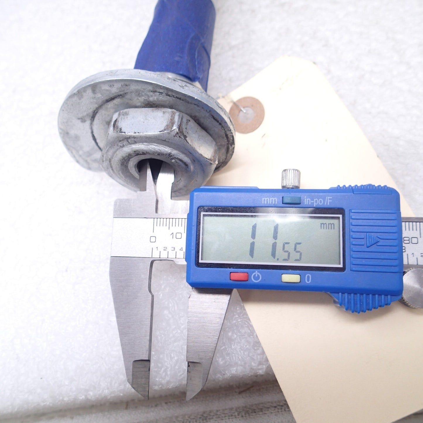 16 Harley Road Glide Touring FLTRXS OEM Rear Wheel Axle Bolt Shaft 43000002