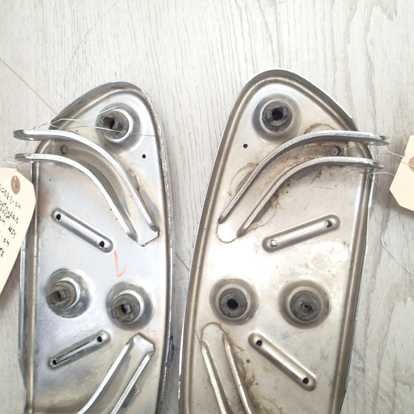 Harley Touring Road King Street Glide Left Right Footboard Floorboards 50683-04