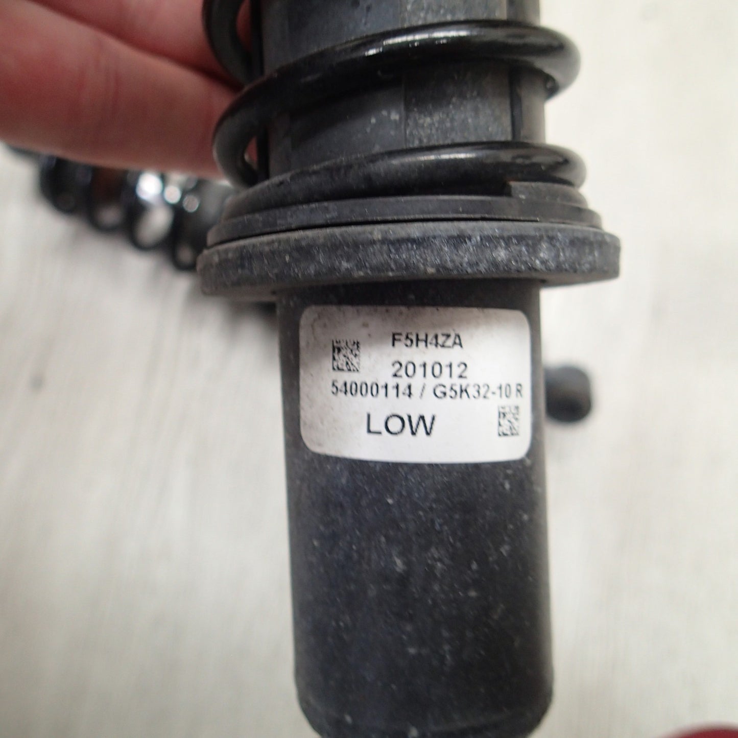 HARLEY 00-23 TOURING ROAD GLIDE CVO 12'' LOW ADJUSTABLE SHOCKS 54000114