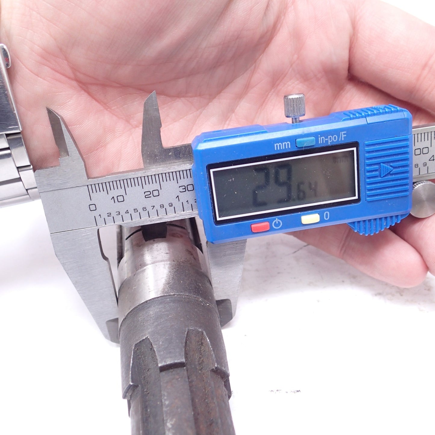 V-Twin 4spd. Mainshaft '36-64 d TRANSMISSION MAINSHAFT 35039-50