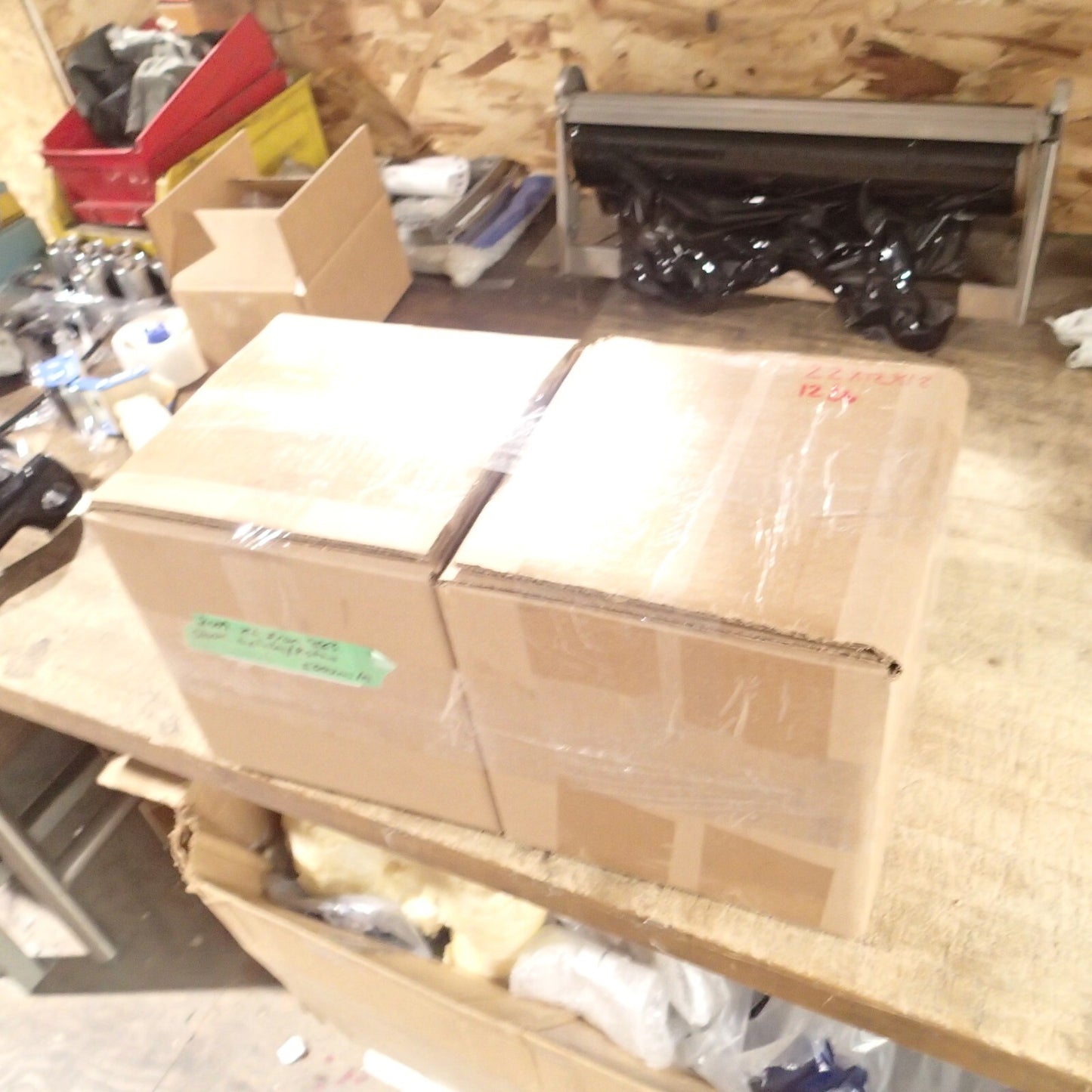 HARLEY 2009 XL Iron 883 Stock Cylinders/pistons 5000 mil