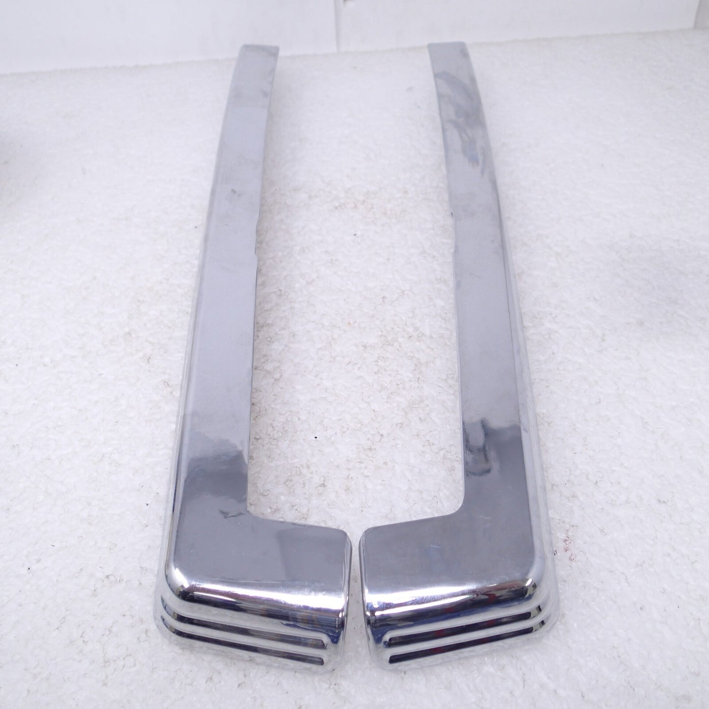 HARLEY 06-16 TOURING TOUR-PAK CHROME TRUNK BOX LOWER TRIM SET 53734-06 53735-06