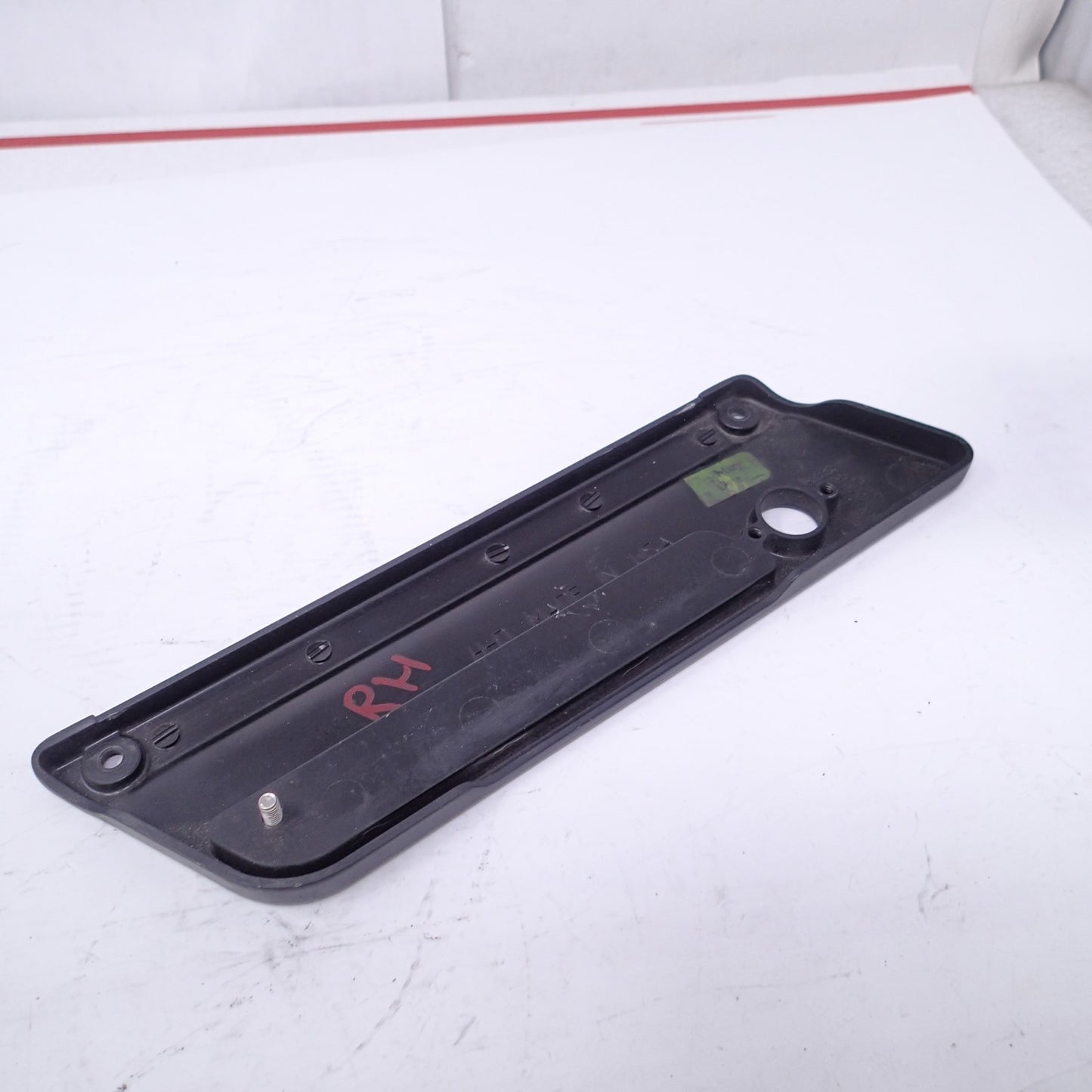 90601-93A USED 93-2013 HARLEY-DAVIDSON TOURING RIGHT SADDLEBAG LATCH COVER ONE