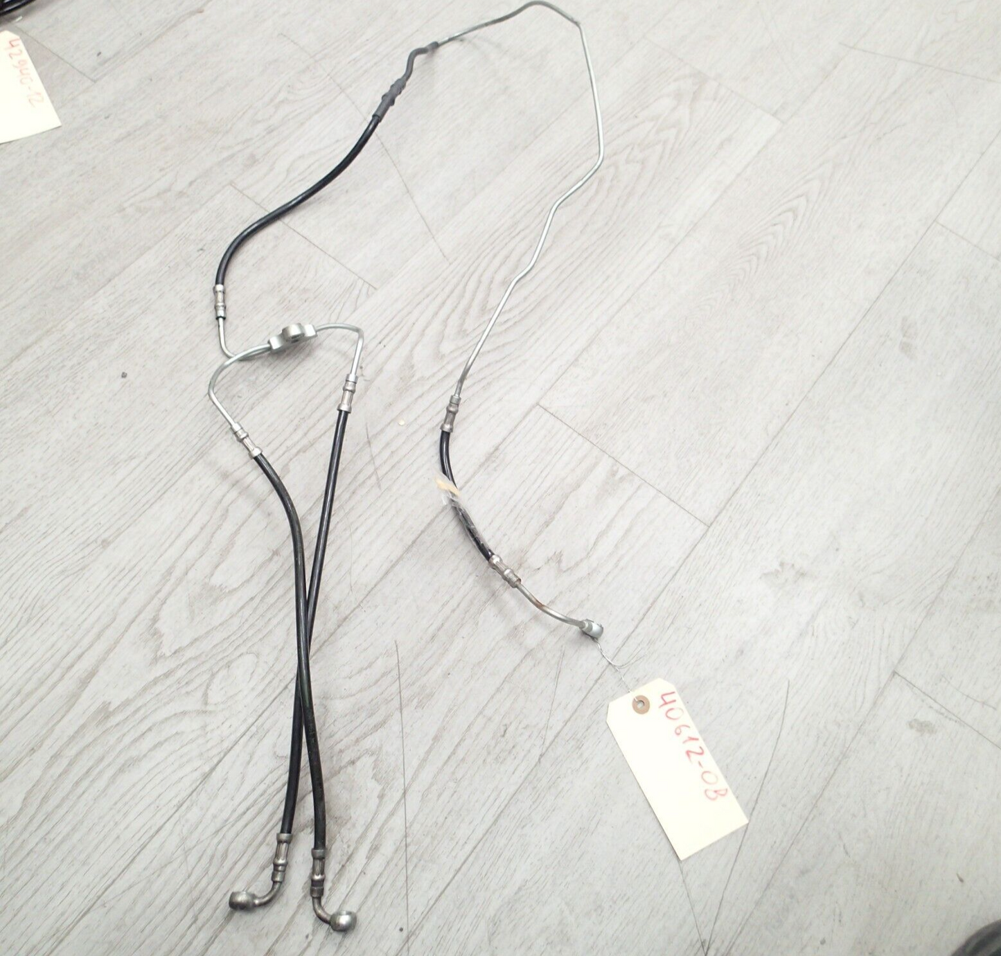 USED Front Dual Brake Lines Hoses: 2008 Harley Davidson Road King 40612-08