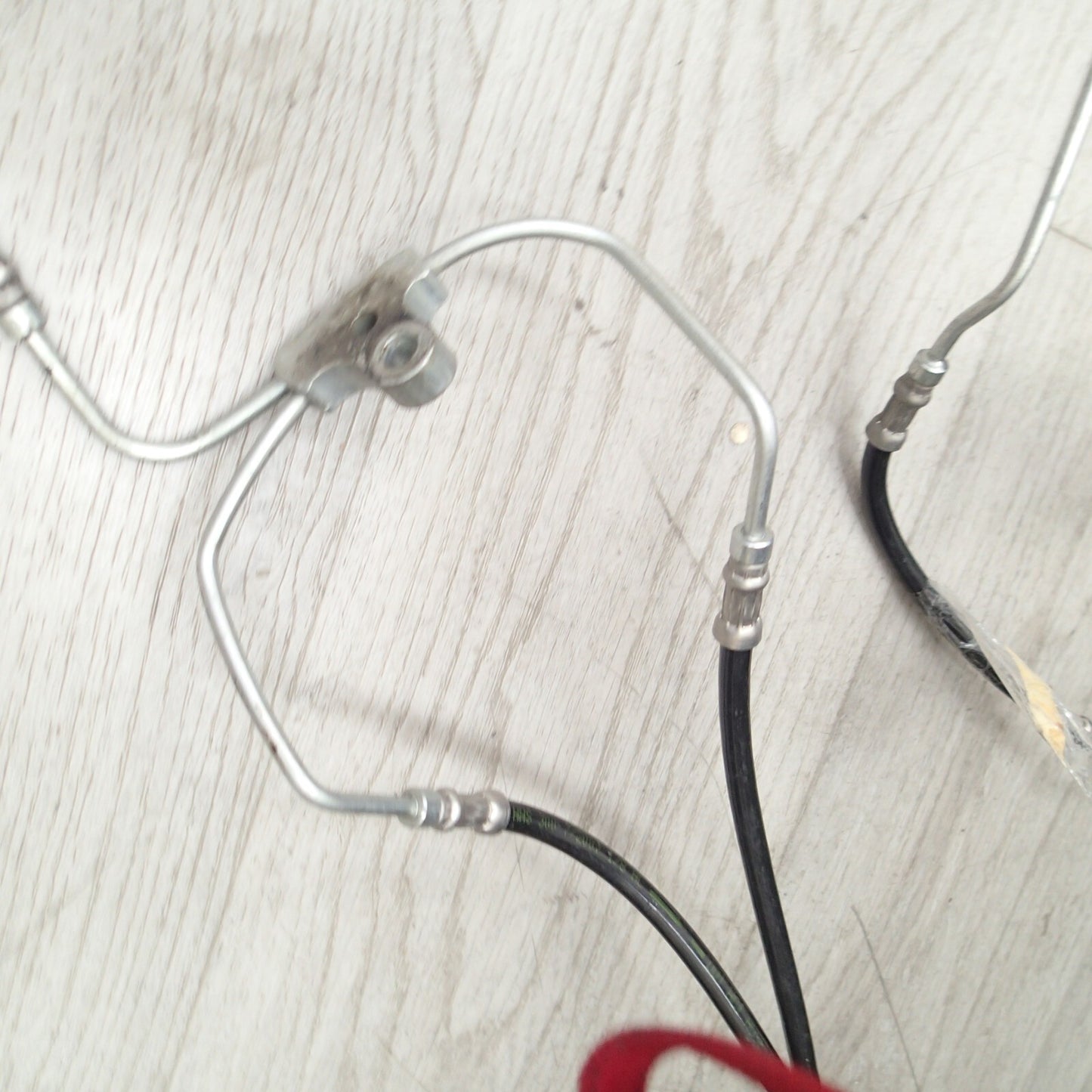 USED Front Dual Brake Lines Hoses: 2008 Harley Davidson Road King 40612-08