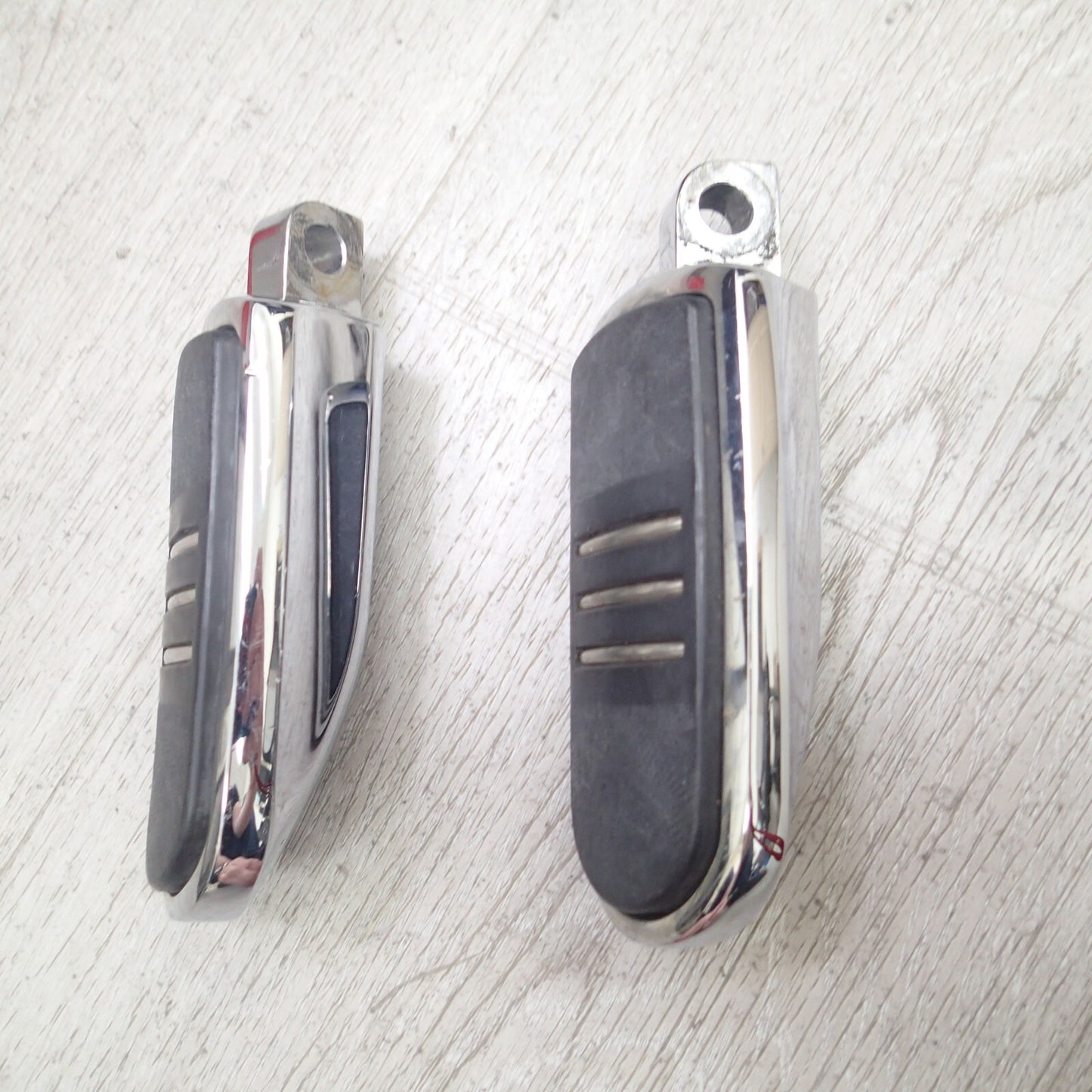 2016 OEM Harley-Davidson Road Glide Special Passenger Foot Pegs 50211-04