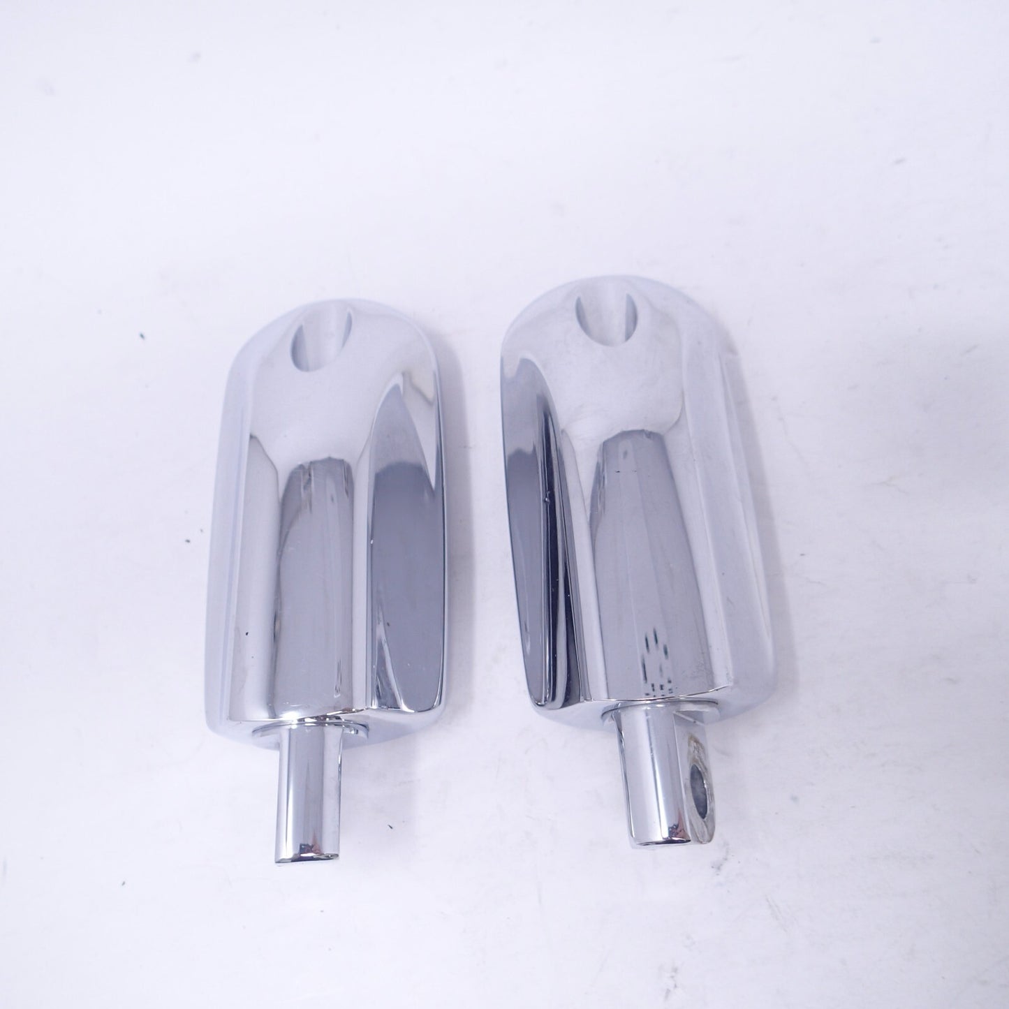 HARLEY DAVIDSON GENUINE STREAMLINER FOOTPEGS 50211-04 PAIR USED