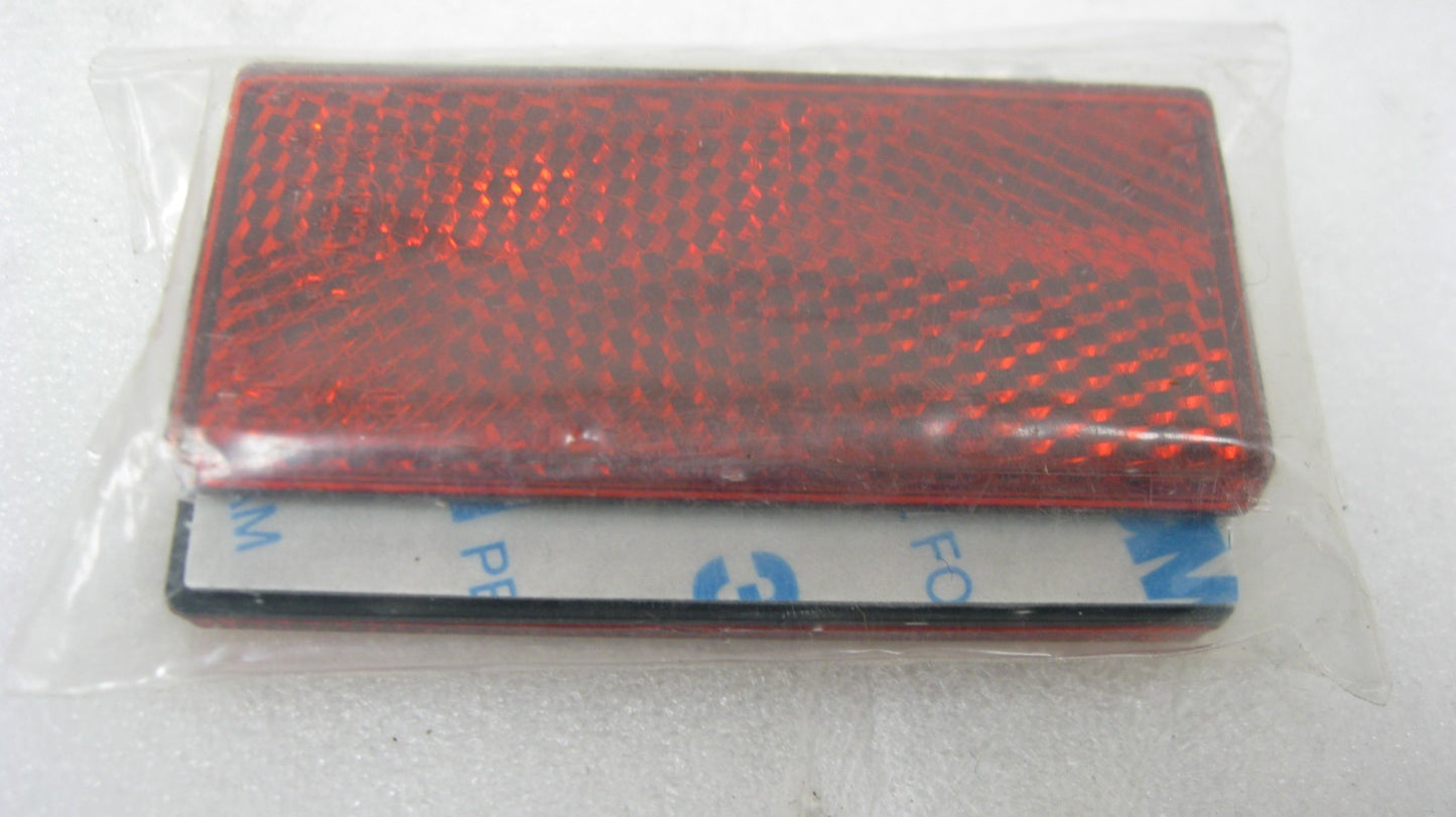 Harley-Davidson OEM 90-24 Red Reflectors - No OEM Pacaking (2 Pack) 59255-72