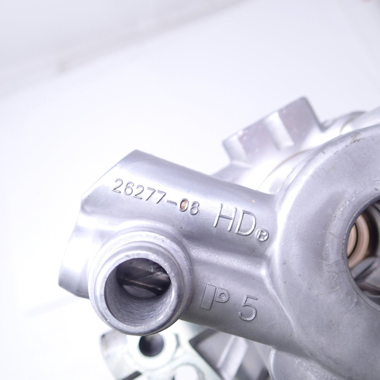 14-17 Harley FXDL Dyna Low Rider Oil Pump Cam Shaft Plate 26277-06 25358-06A