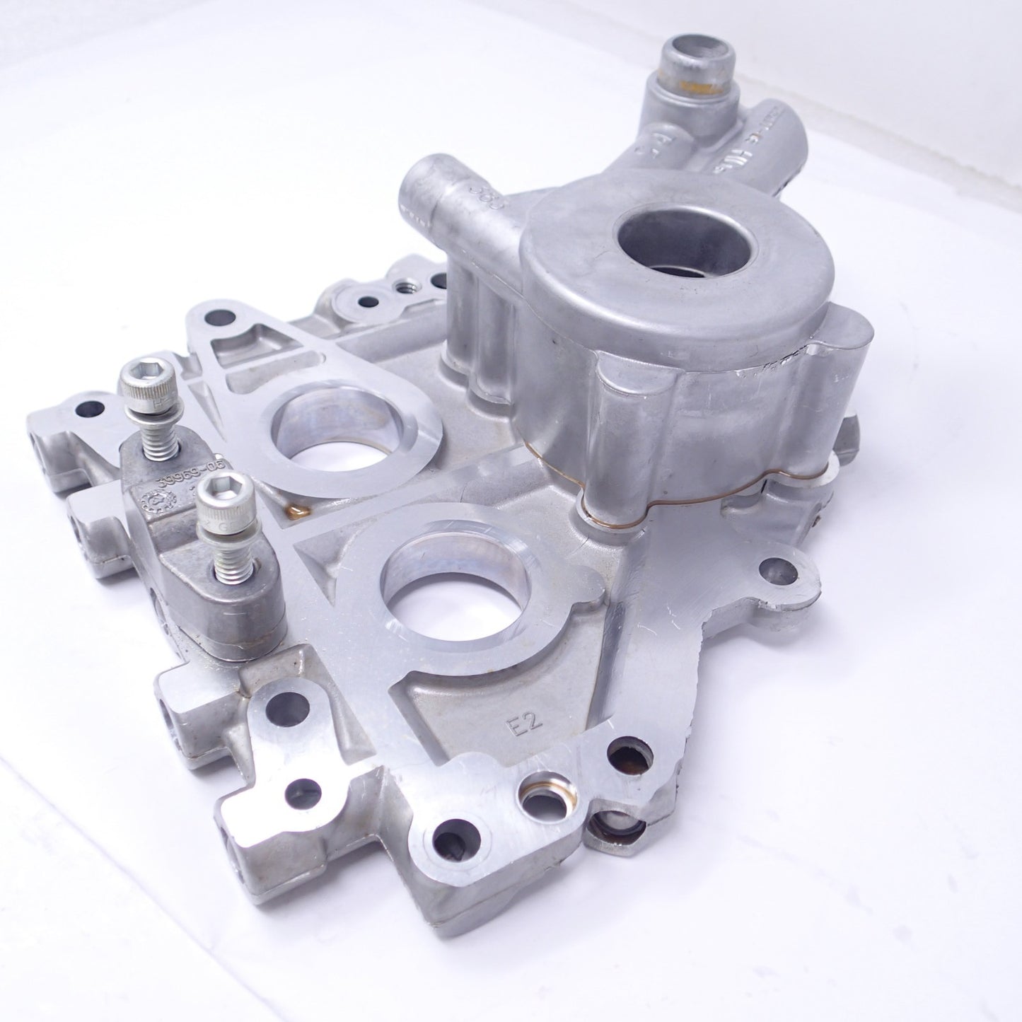 14-17 Harley FXDL Dyna Low Rider Oil Pump Cam Shaft Plate 26277-06 25358-06A